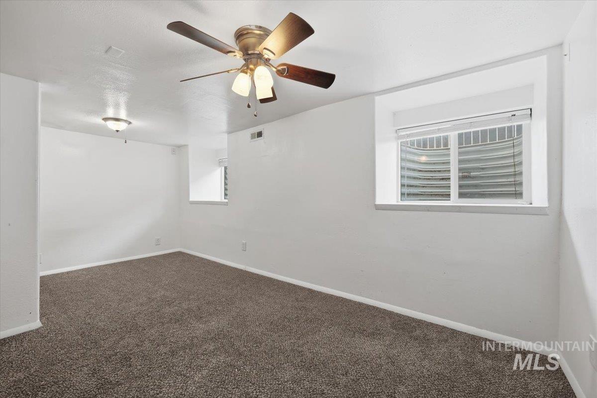 308 S Garland St Property Photo 21