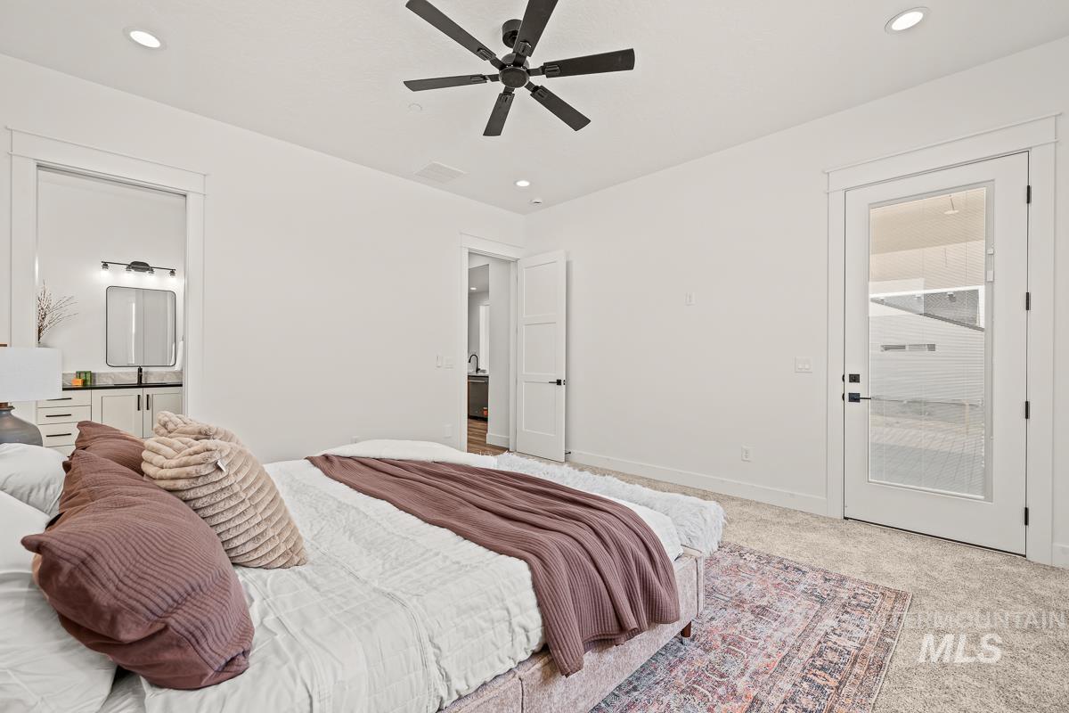 27387 Iron Horse Dr Property Photo 22