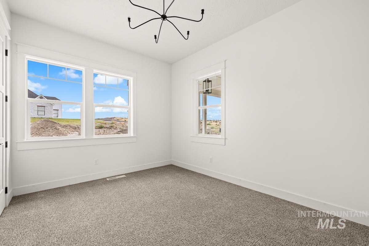 27387 Iron Horse Dr Property Photo 32