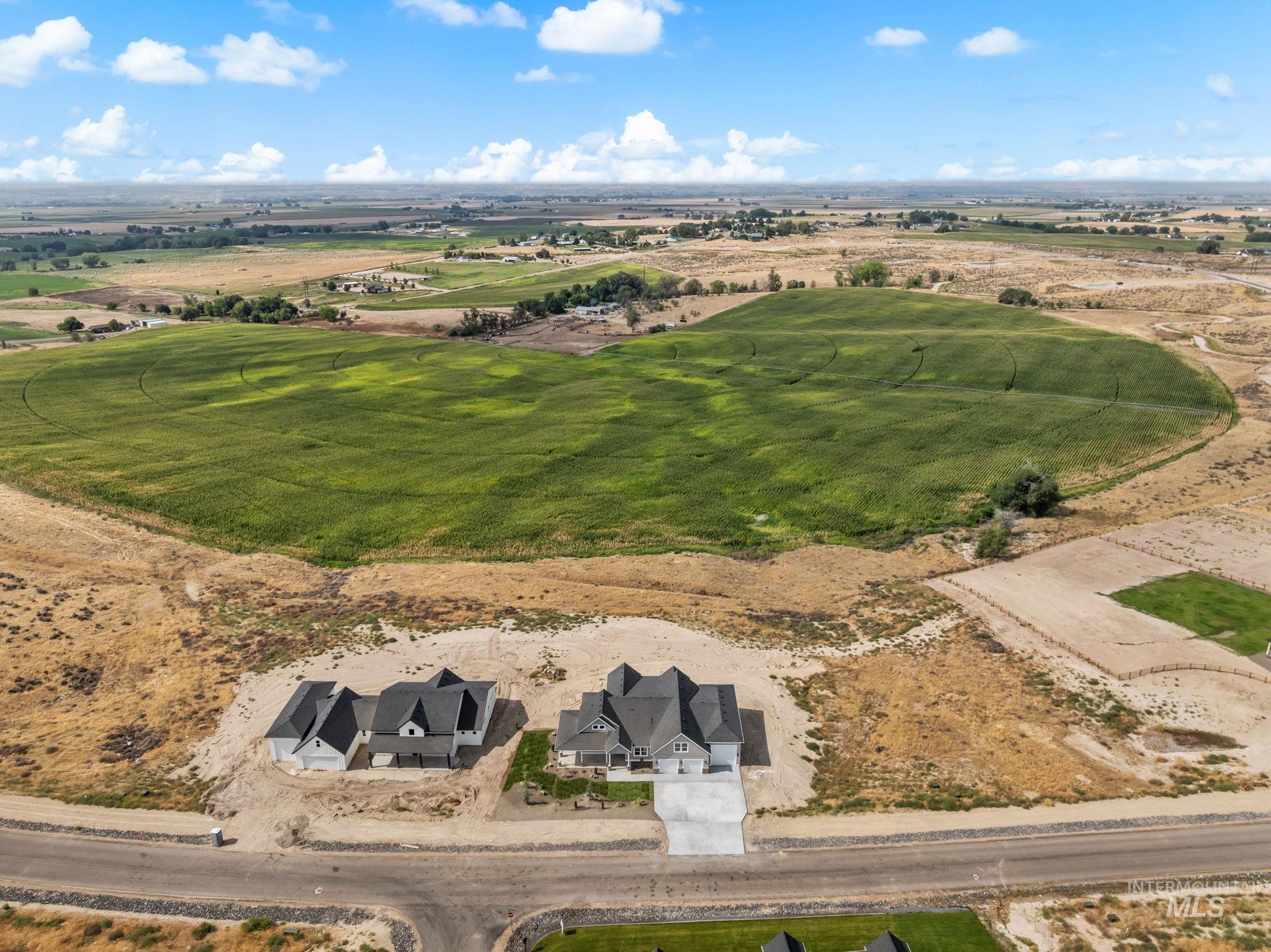 27387 Iron Horse Dr Property Photo 47