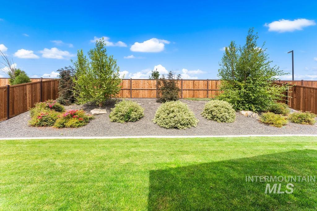 2116 E Wythe Creek St Property Photo 37