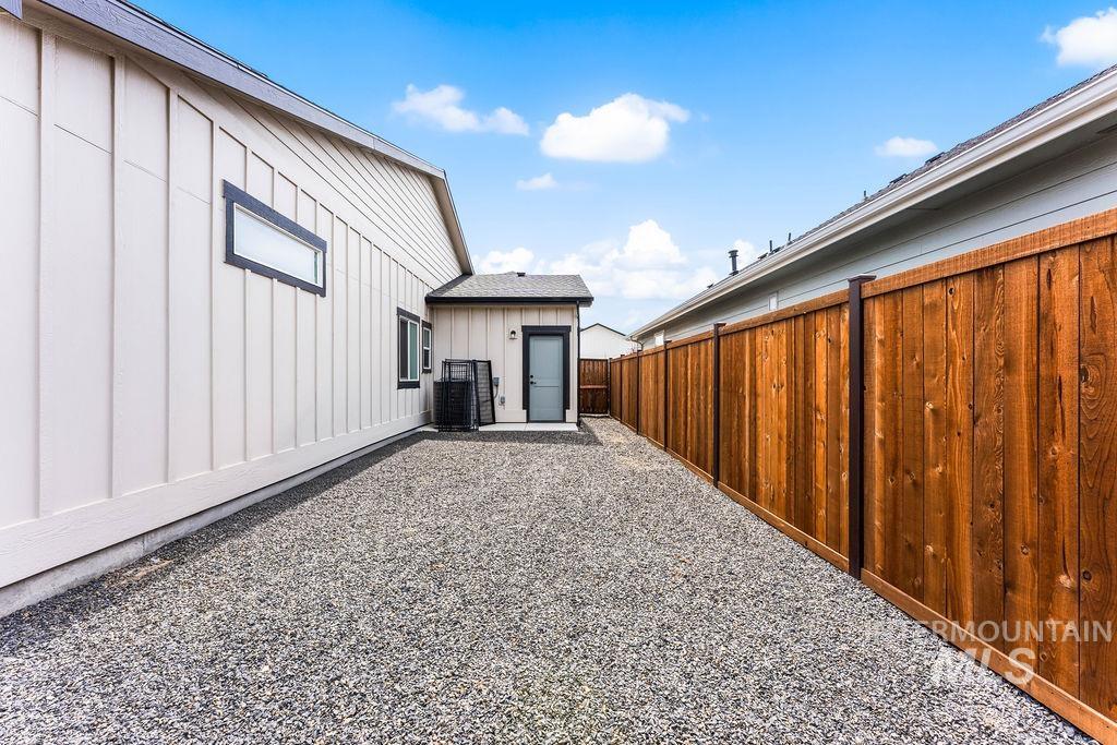 2116 E Wythe Creek St Property Photo 42
