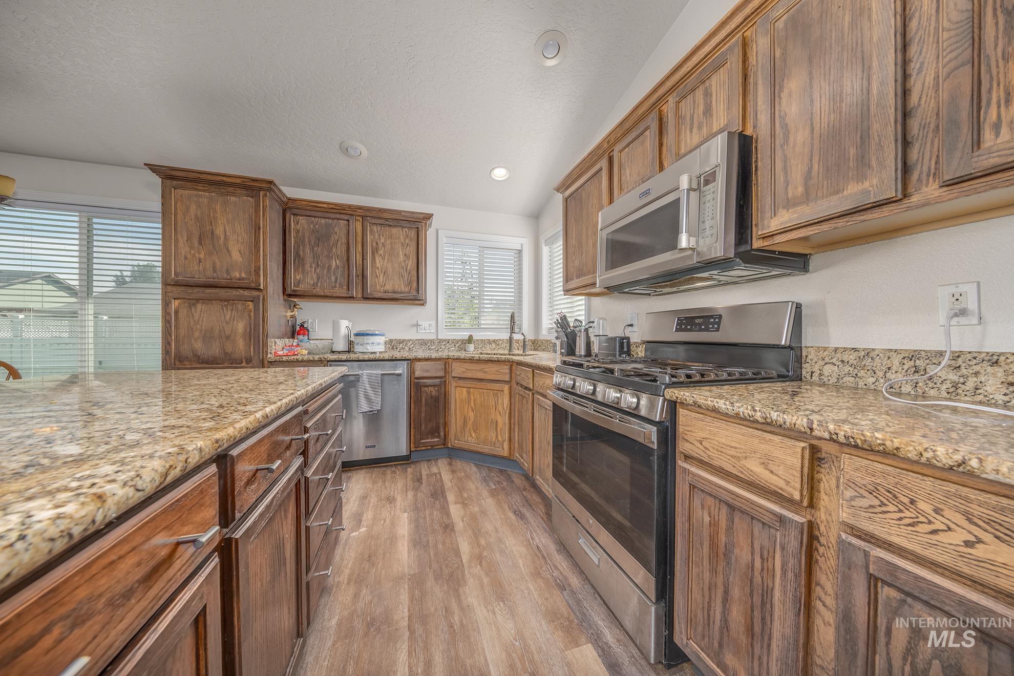 1006 Mallard St Property Photo 11