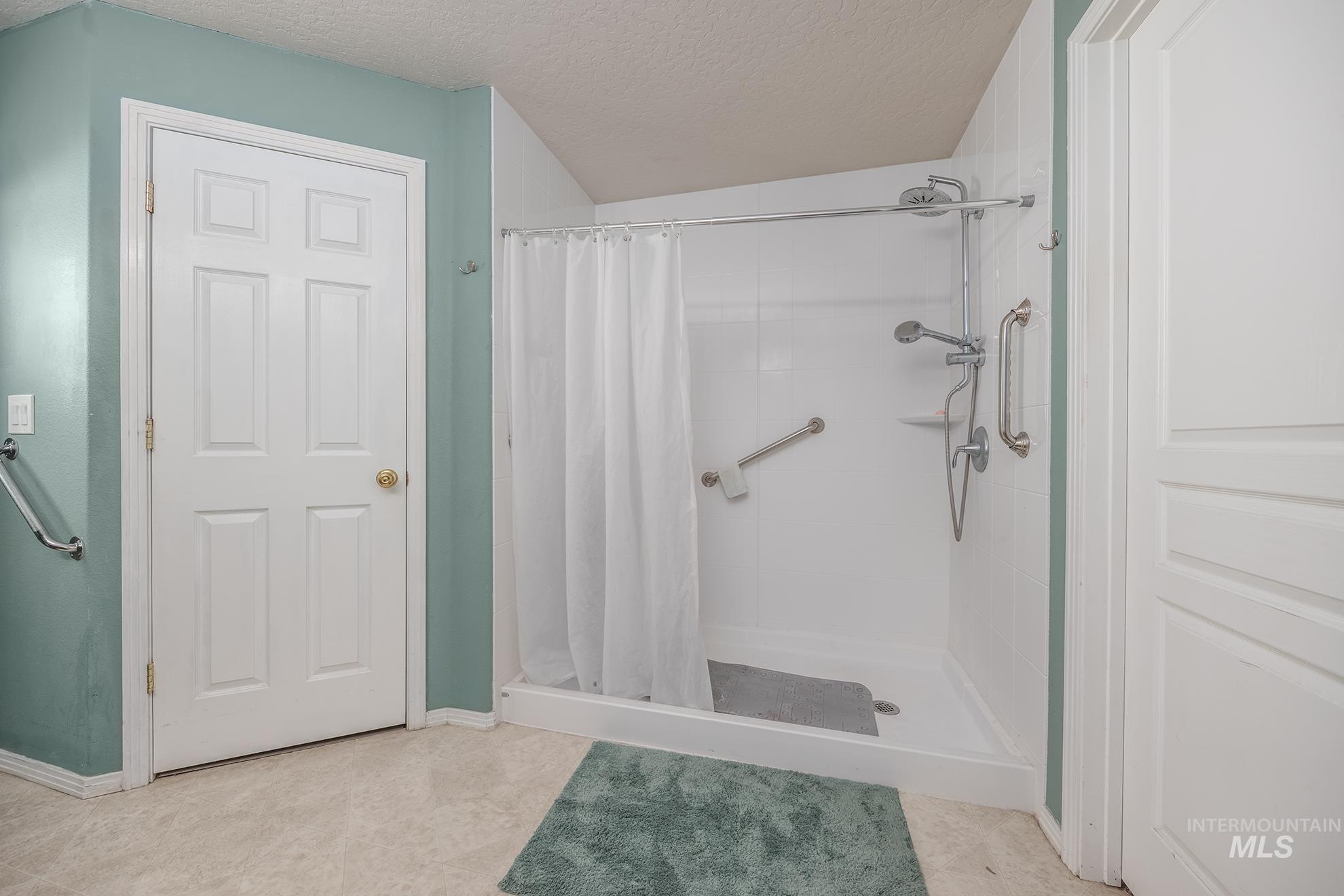 1006 Mallard St Property Photo 14