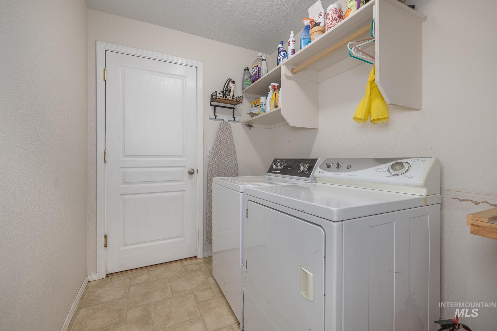 1006 Mallard St Property Photo 21