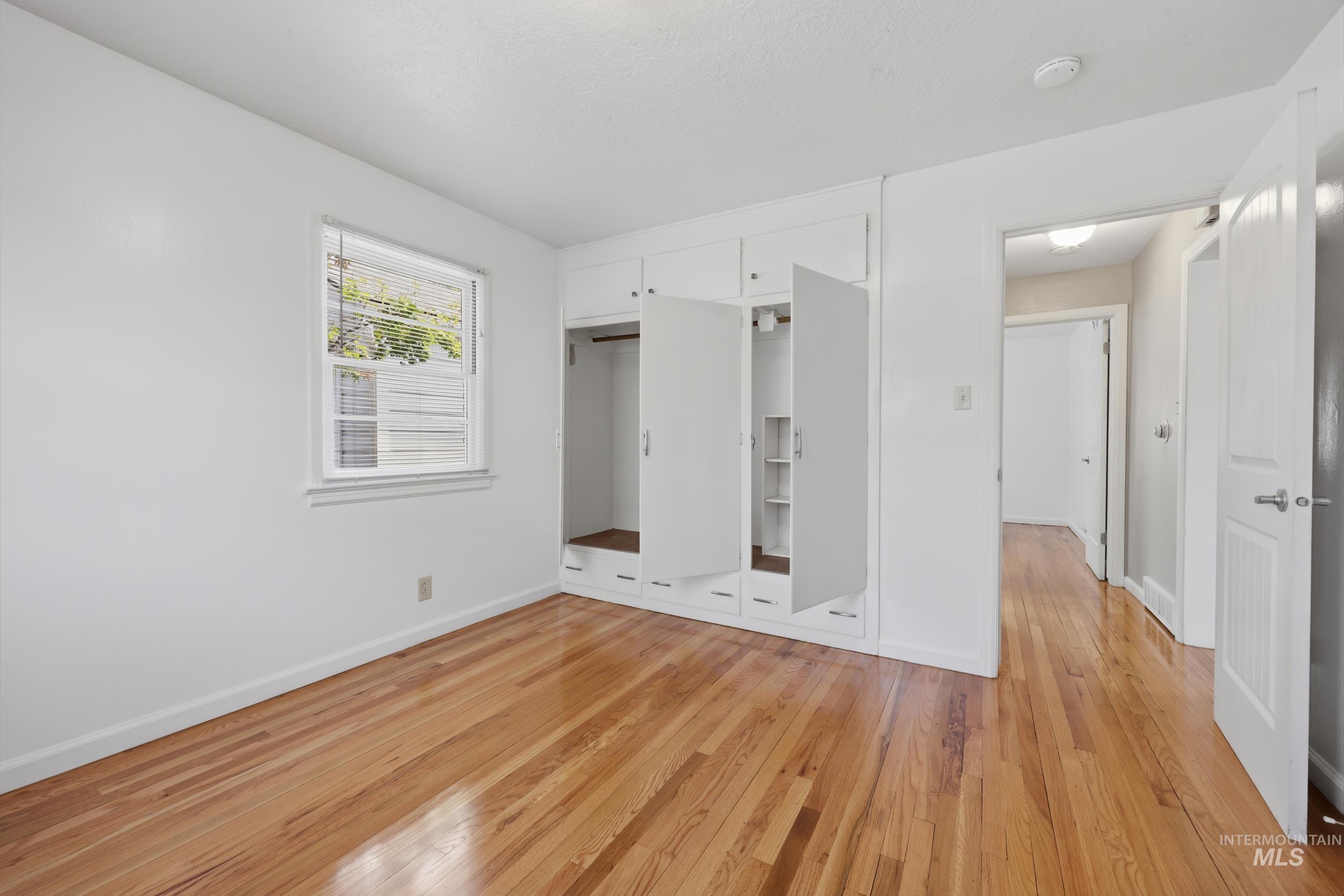 824 S Robert St. Property Photo 8