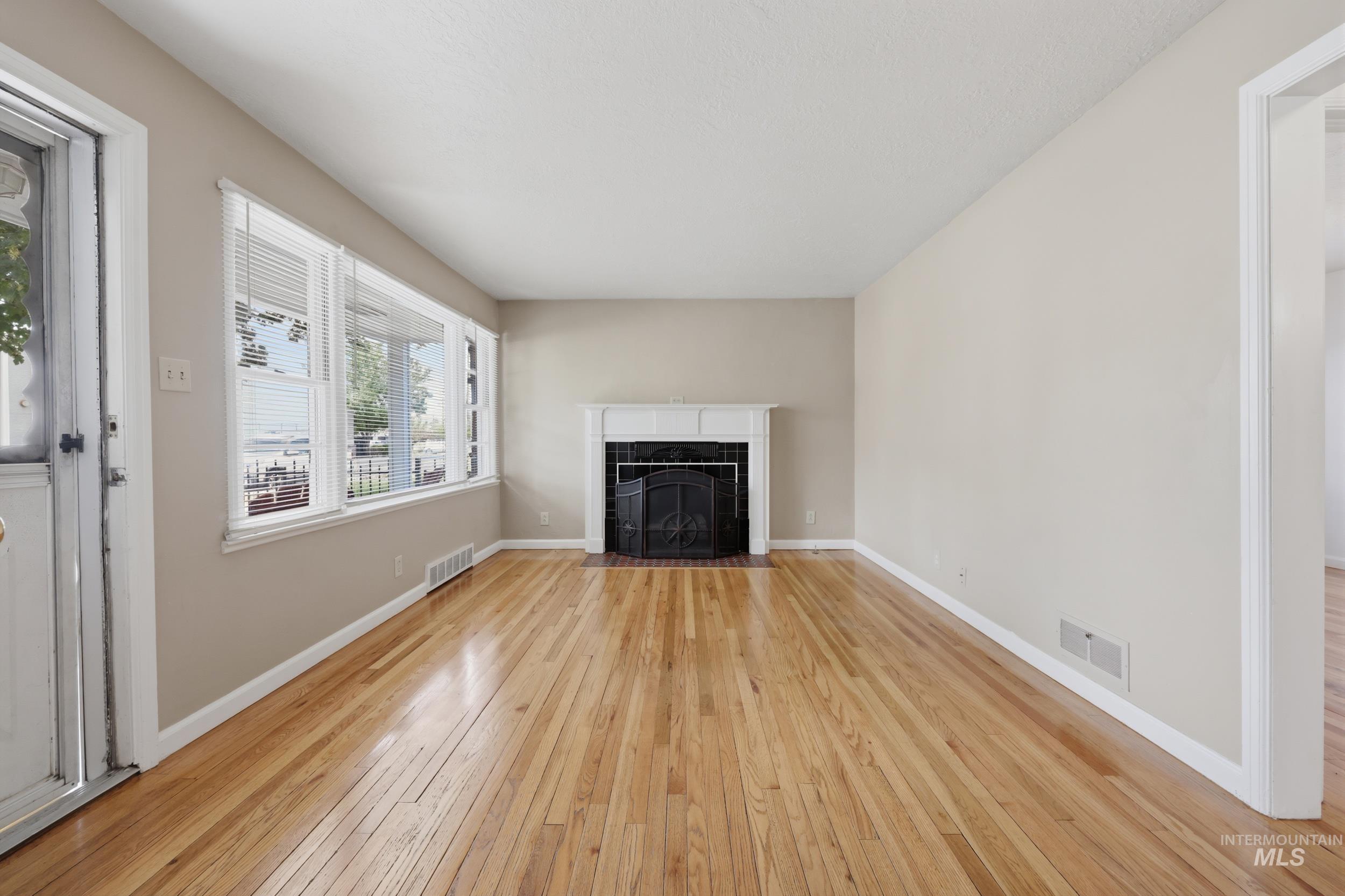 824 S Robert St. Property Photo 18