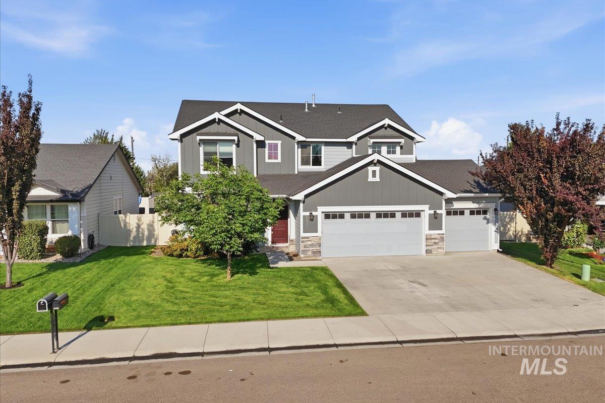 8873 S Royal Gala Ave. Property Photo 5