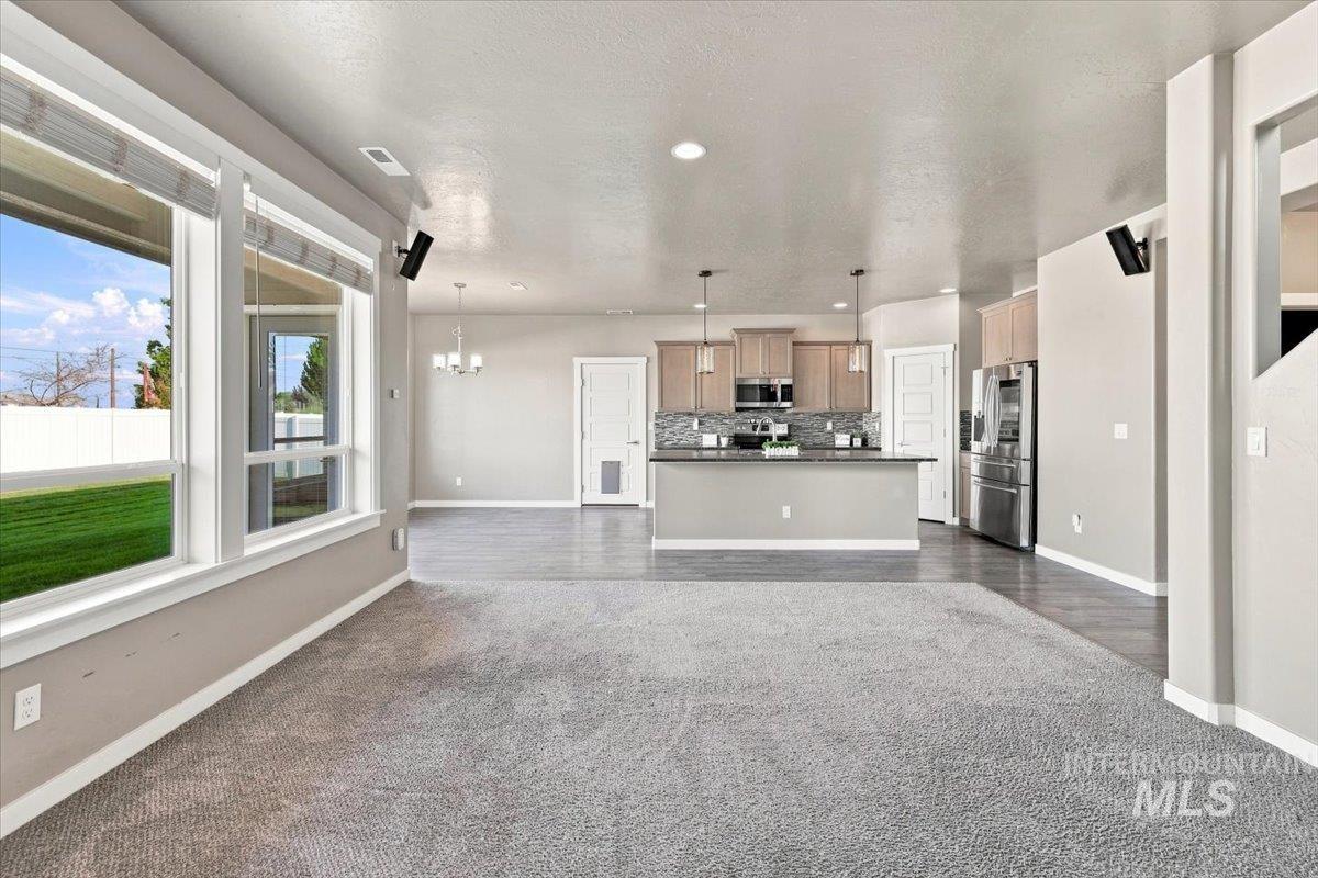 8873 S Royal Gala Ave. Property Photo 13
