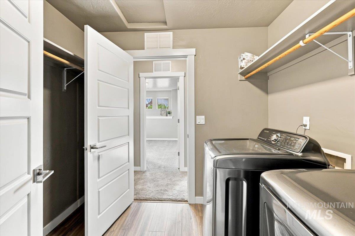 8873 S Royal Gala Ave. Property Photo 30