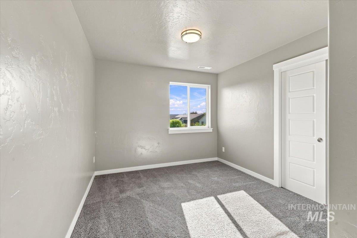 8873 S Royal Gala Ave. Property Photo 34