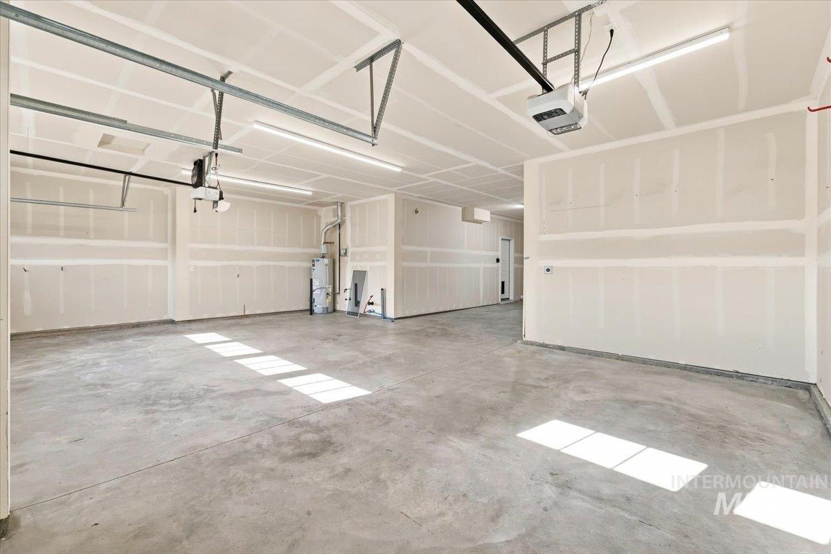 8873 S Royal Gala Ave. Property Photo 38