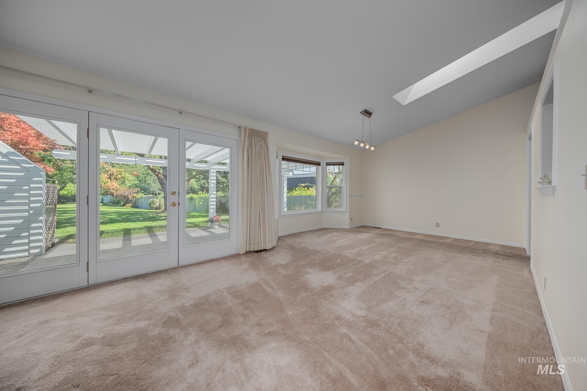 1823 Ray Ave Property Photo 12