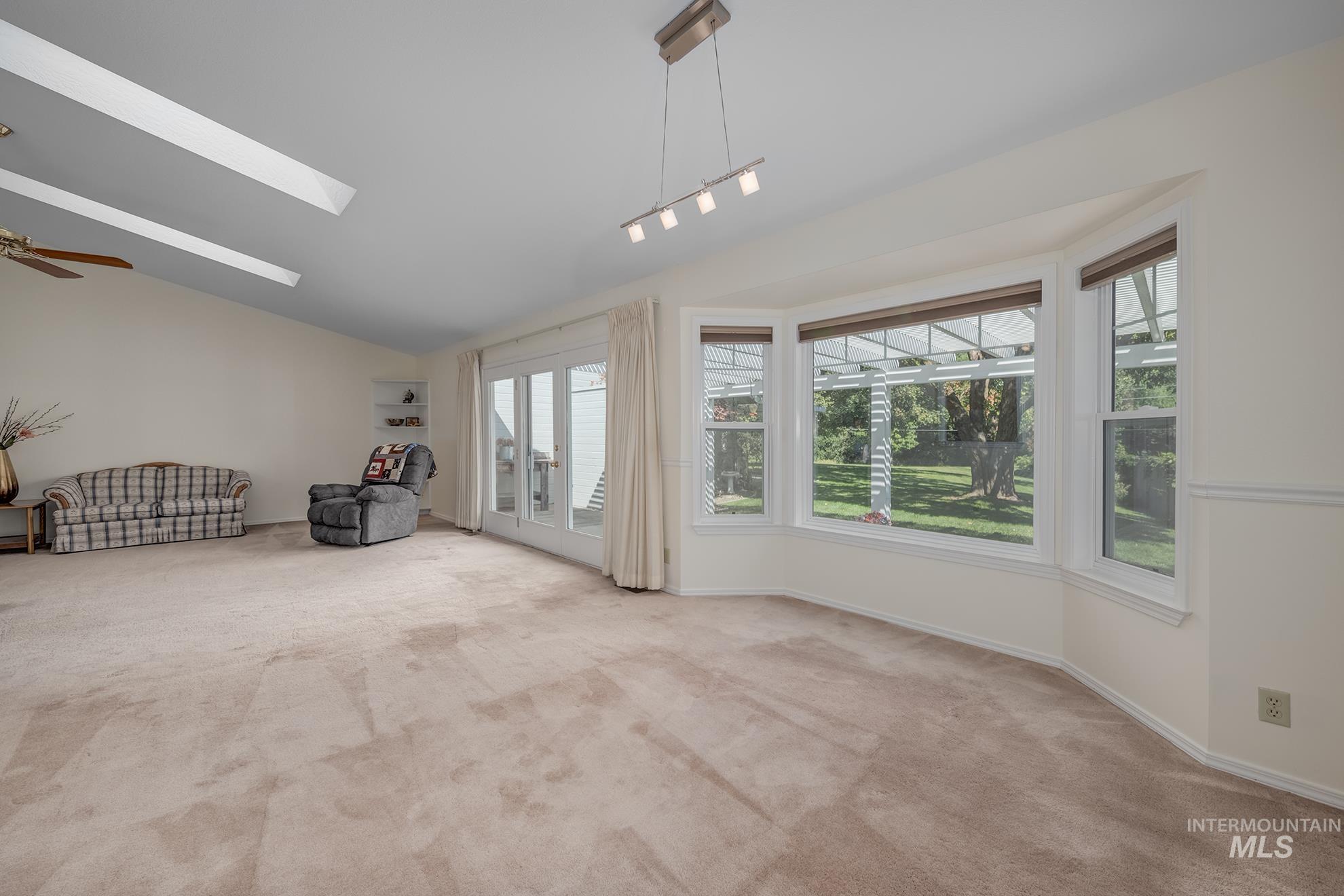 1823 Ray Ave Property Photo 14