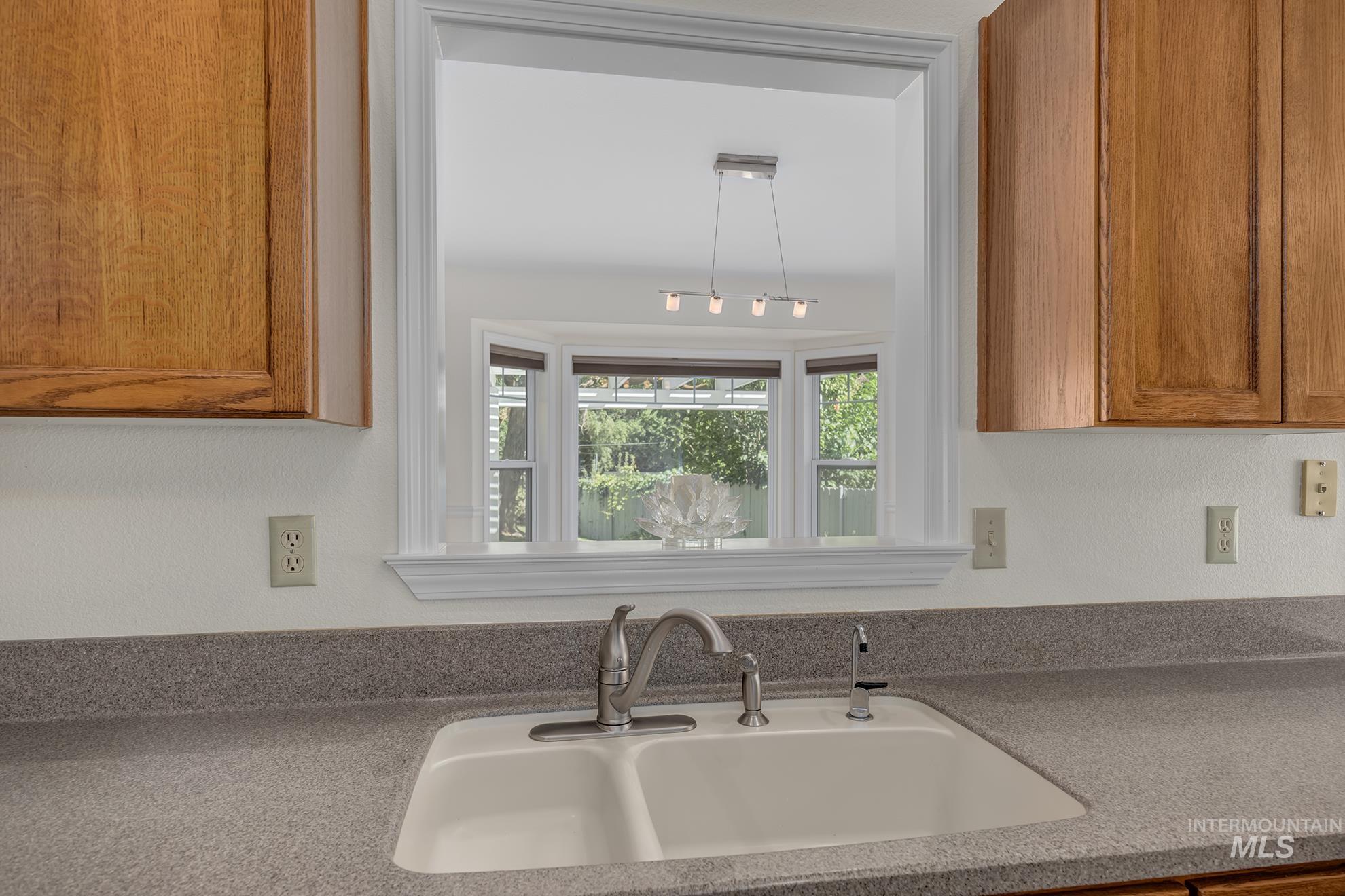 1823 Ray Ave Property Photo 18