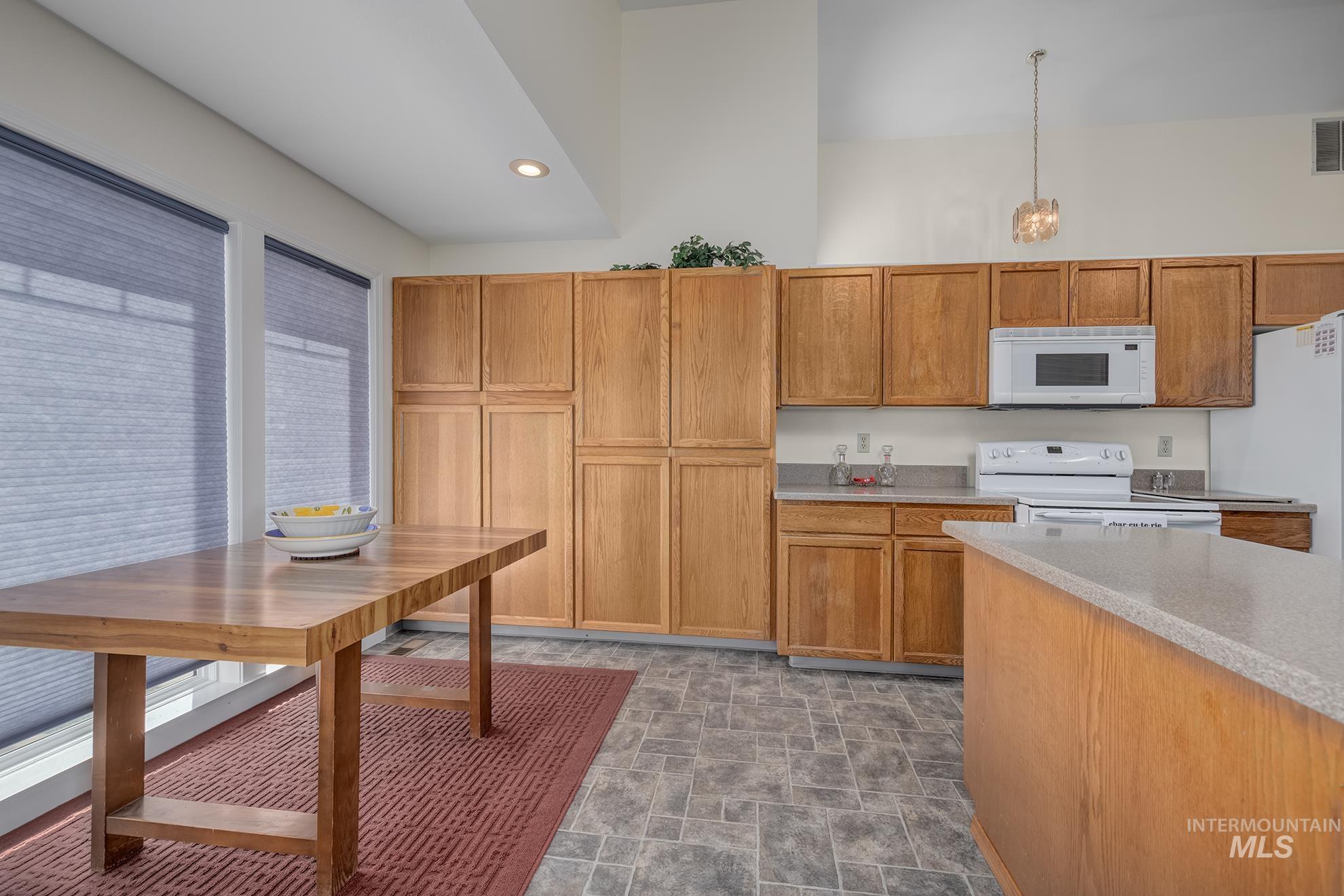 1823 Ray Ave Property Photo 19