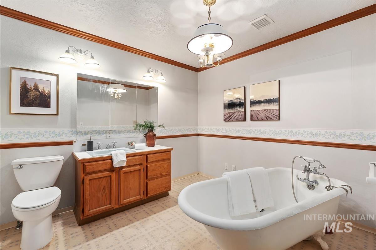 24096 Lansing Ln Property Photo 39