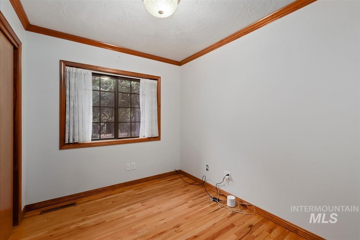 24096 Lansing Ln Property Photo 41