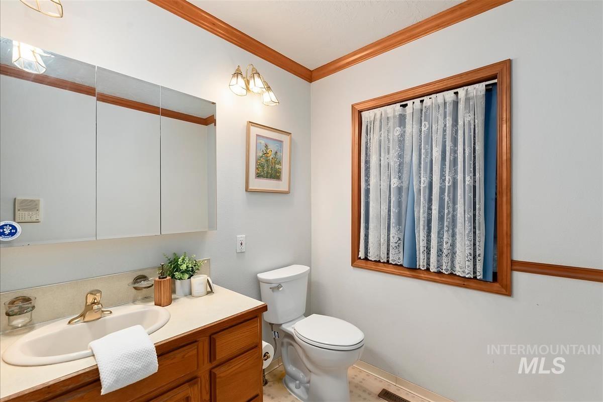 24096 Lansing Ln Property Photo 42