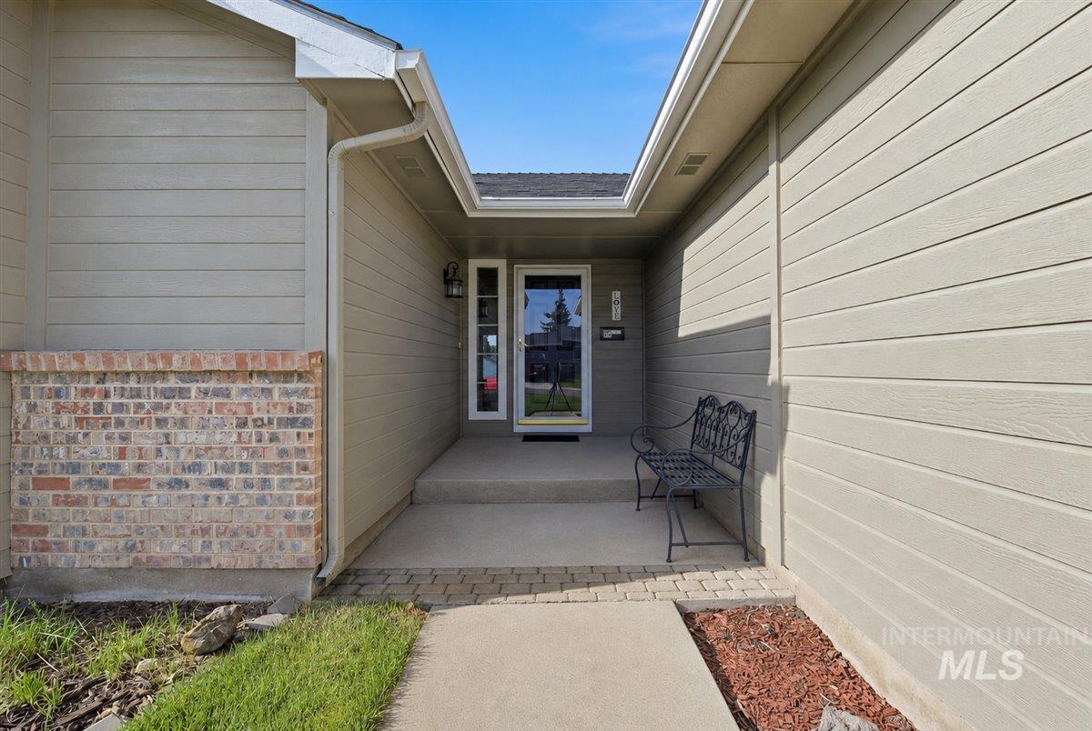 2307 Pisces Dr Property Photo 3