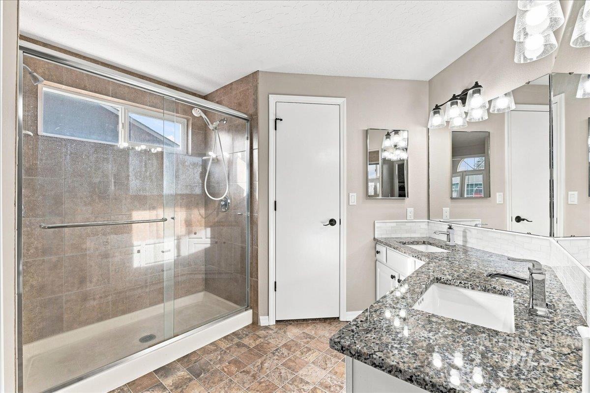 2307 Pisces Dr Property Photo 15