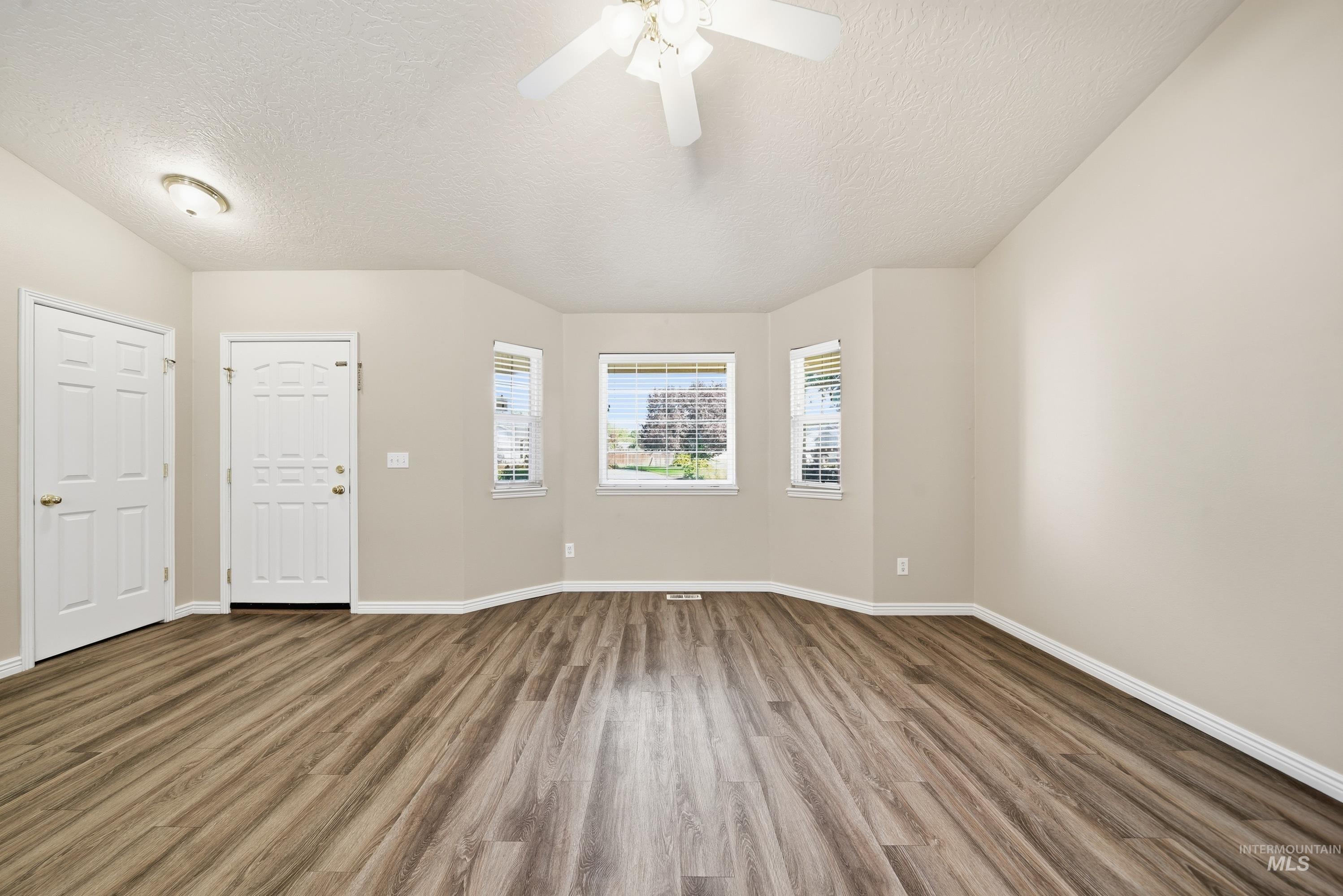 5239 S Apsley Pl Property Photo 4