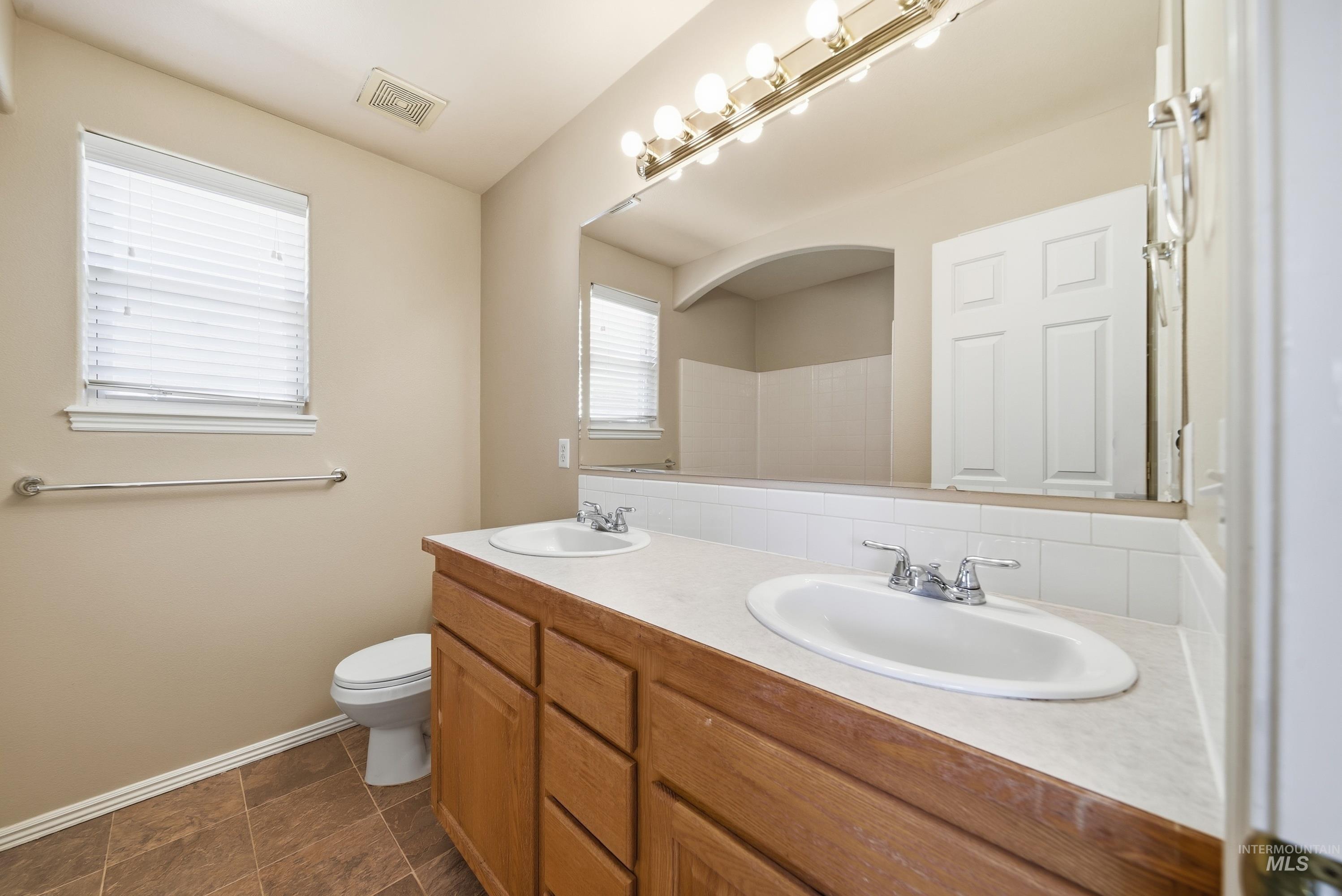 5239 S Apsley Pl Property Photo 27