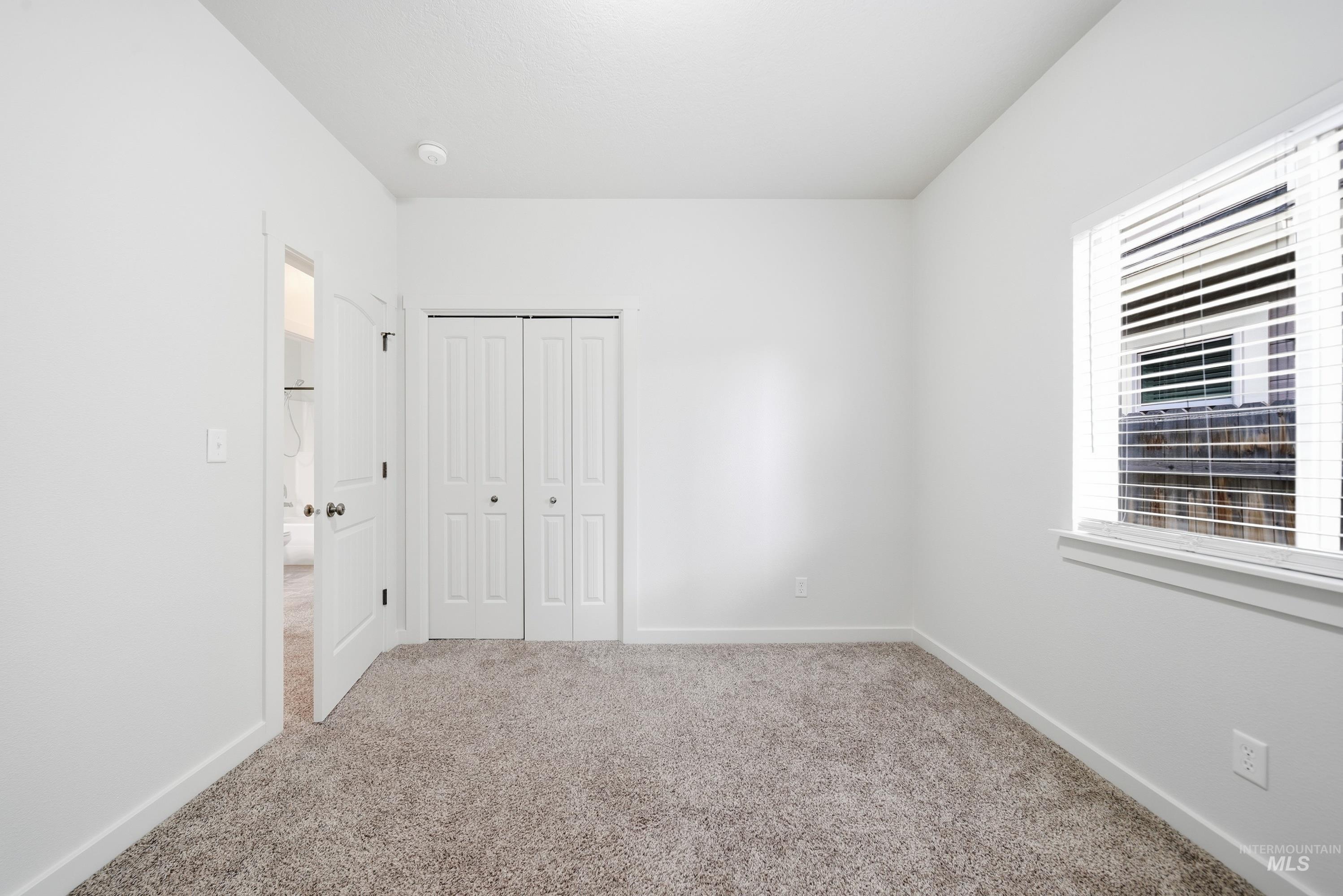 5952 S Red Crest Ave Property Photo 15