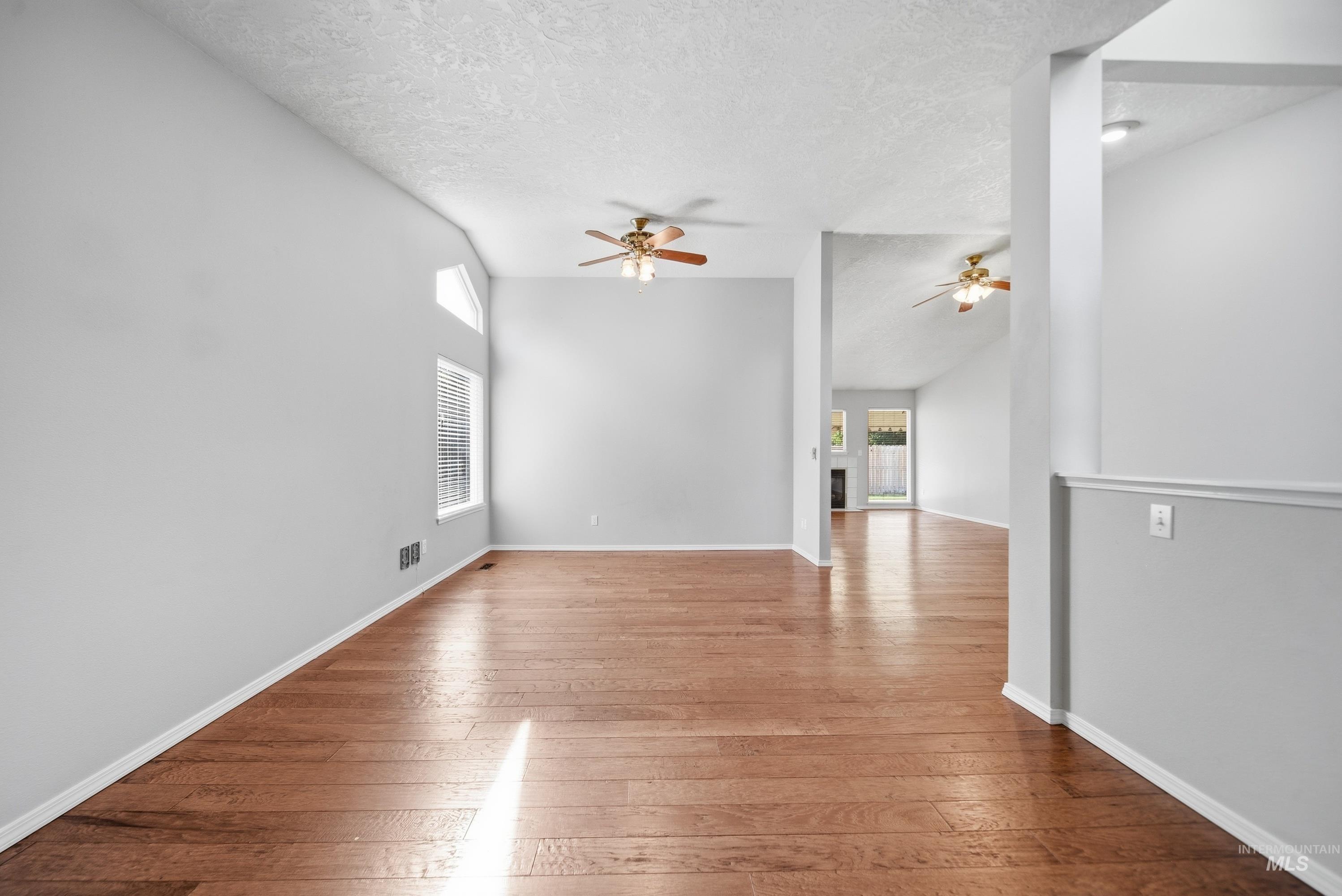 5417 N Hertford Way Property Photo 7