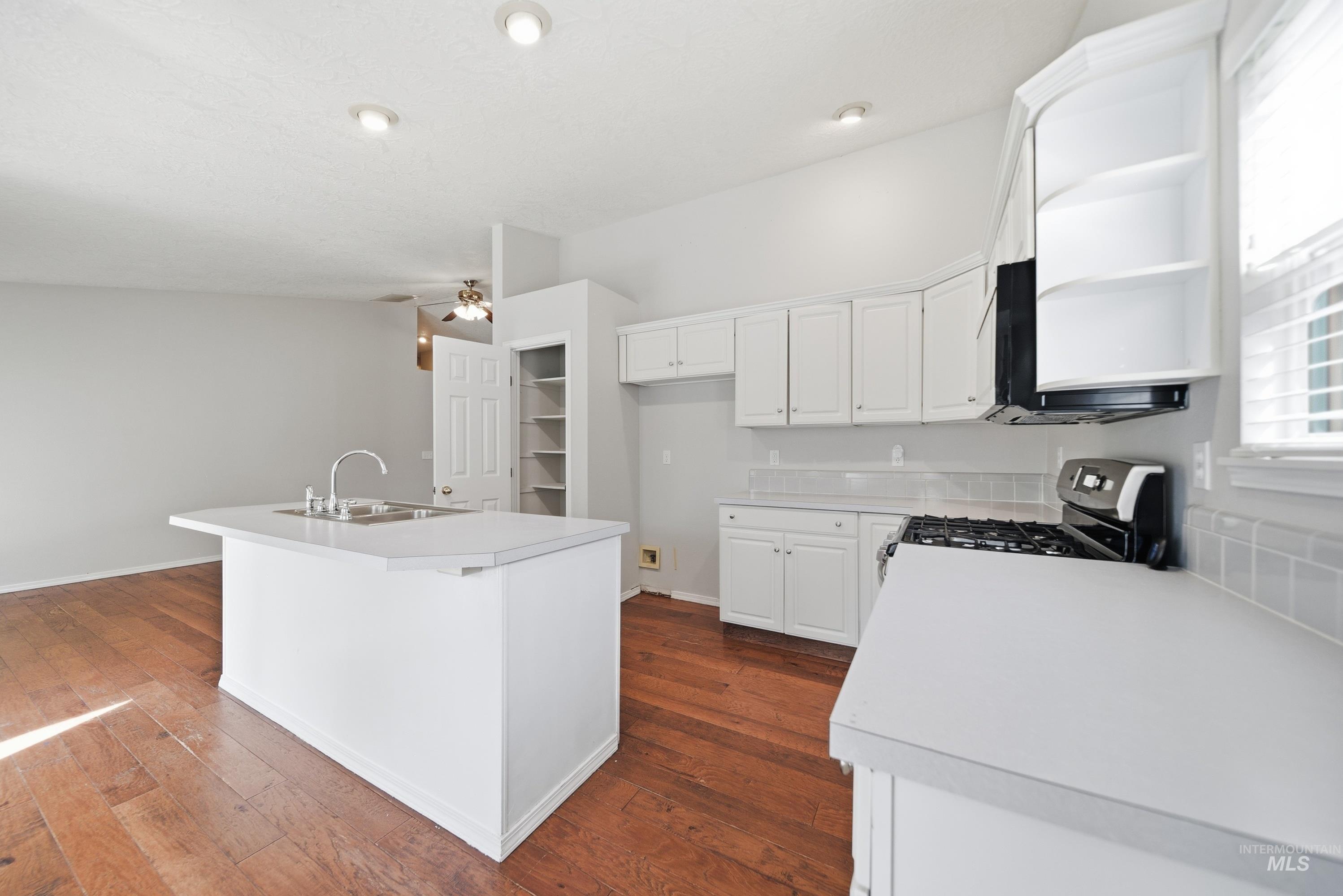 5417 N Hertford Way Property Photo 13