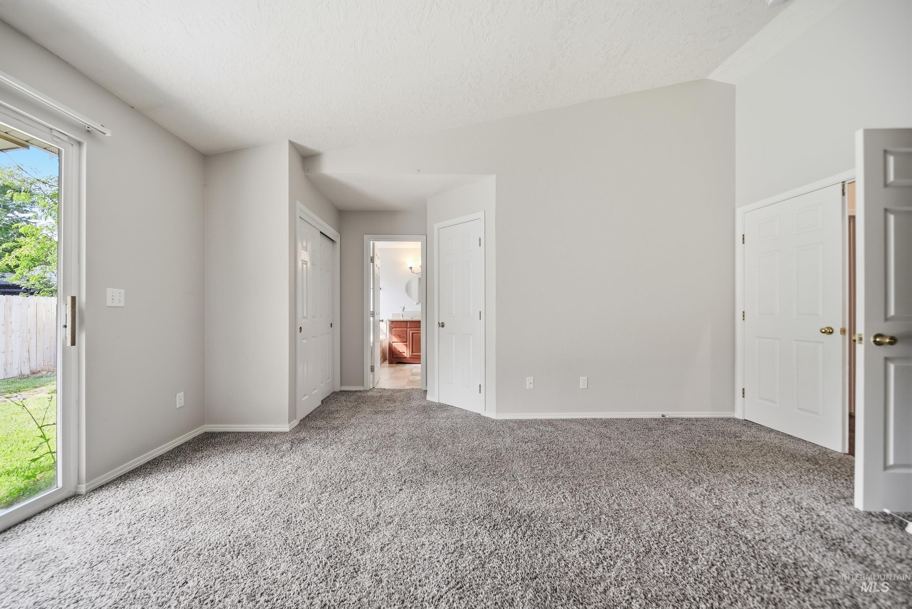 5417 N Hertford Way Property Photo 14