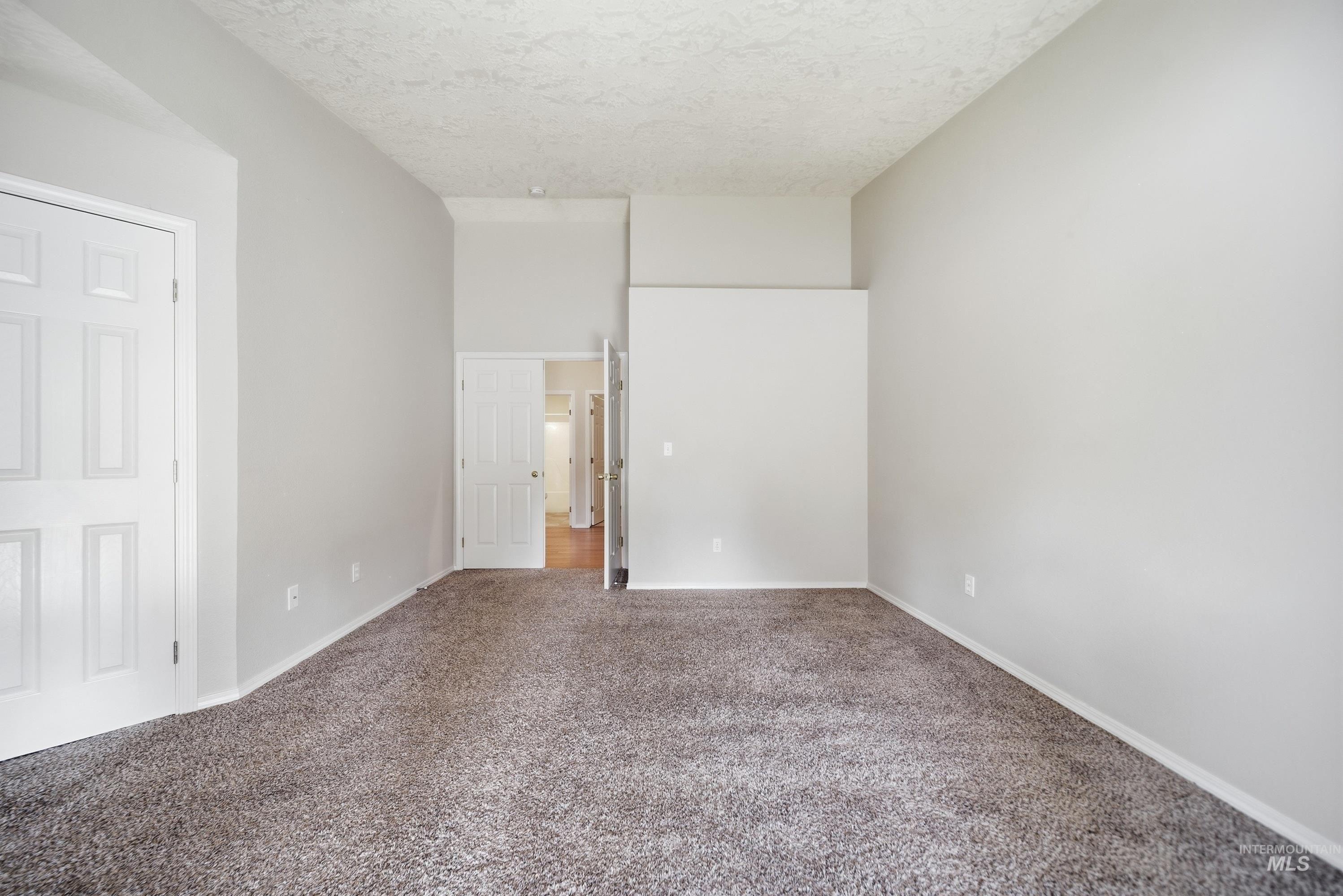 5417 N Hertford Way Property Photo 15