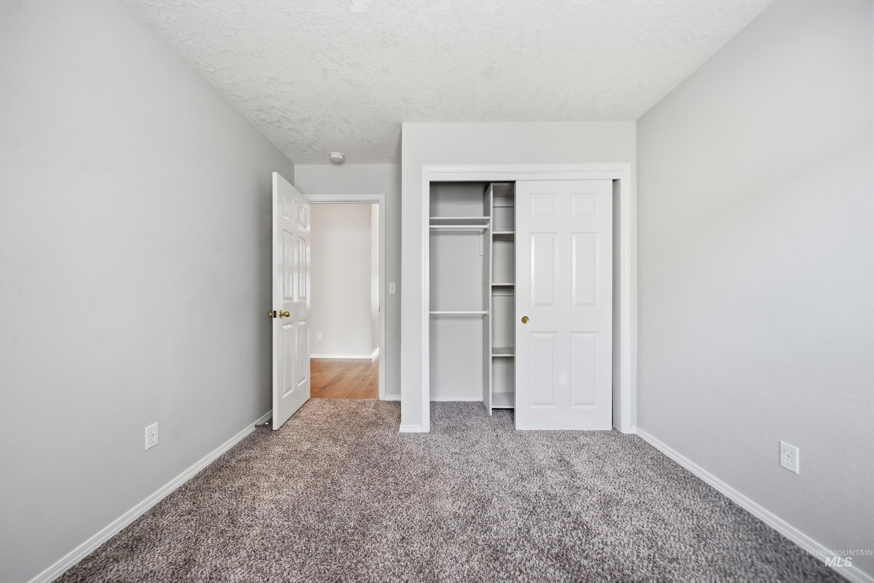 5417 N Hertford Way Property Photo 18
