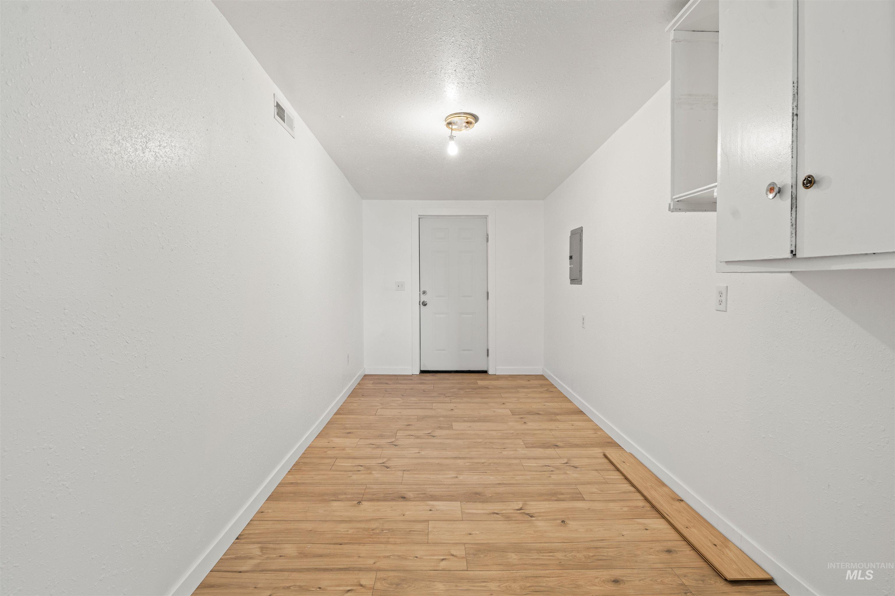 816-818 9th Street Property Photo 6
