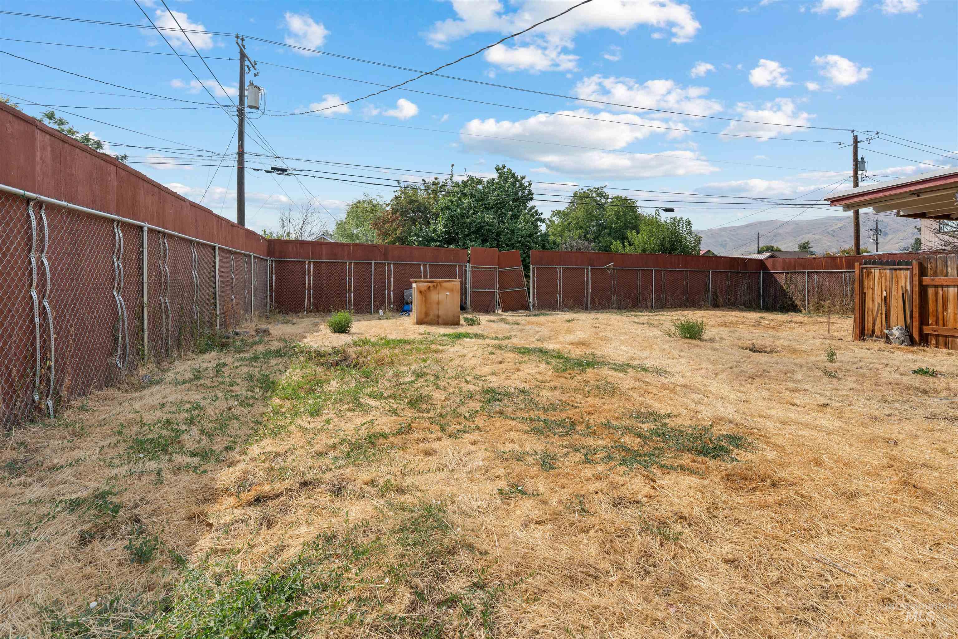 816-818 9th Street Property Photo 16
