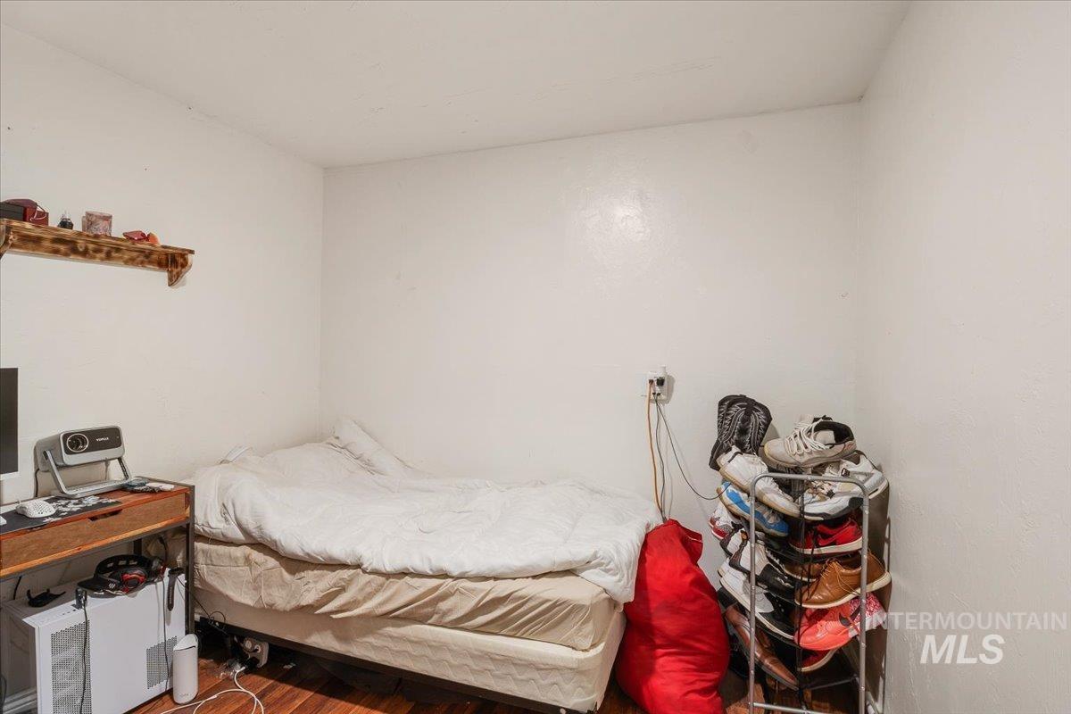 19 E 100 S Property Photo 36
