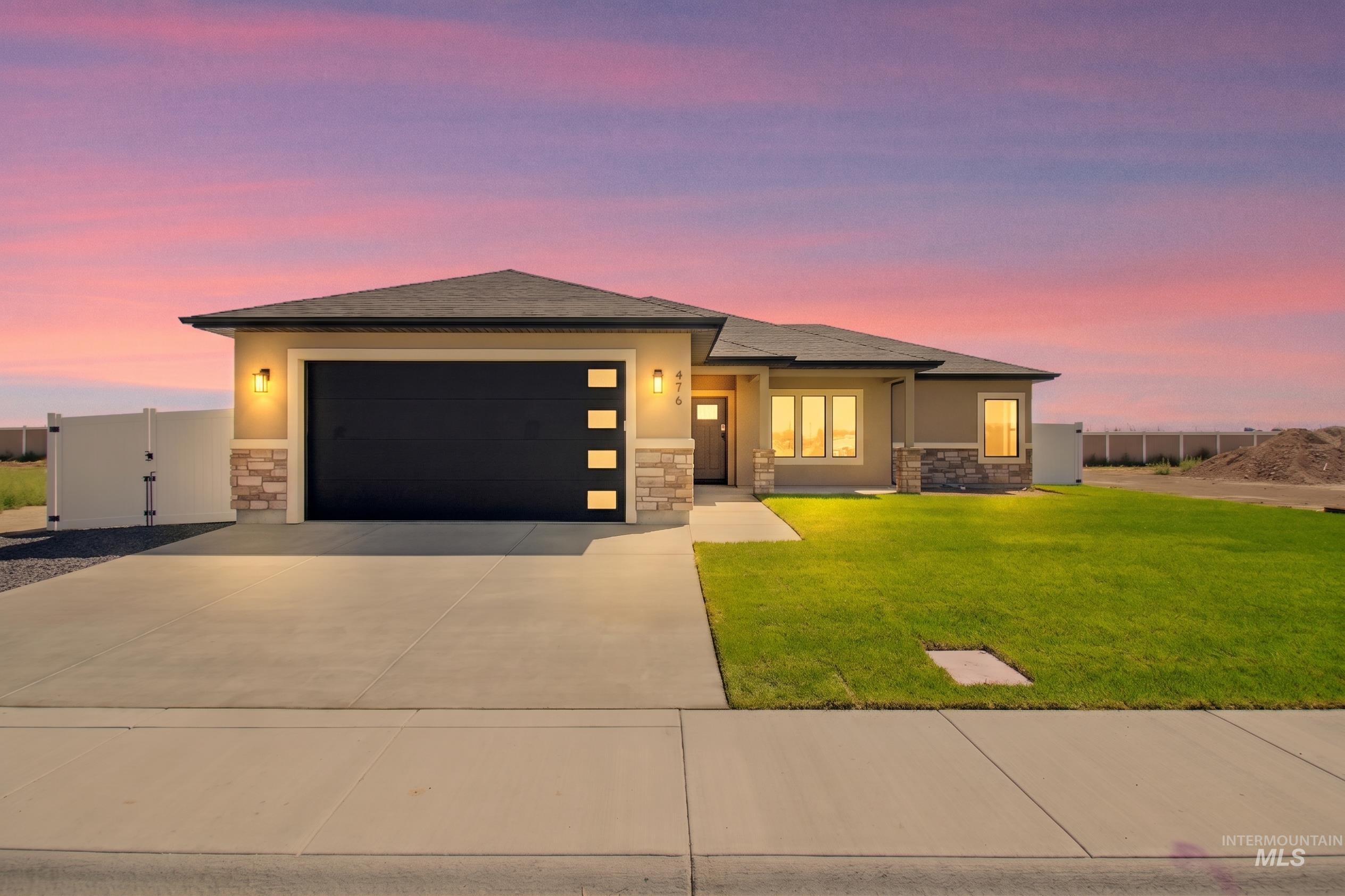 476 Sunspot Property Photo 1