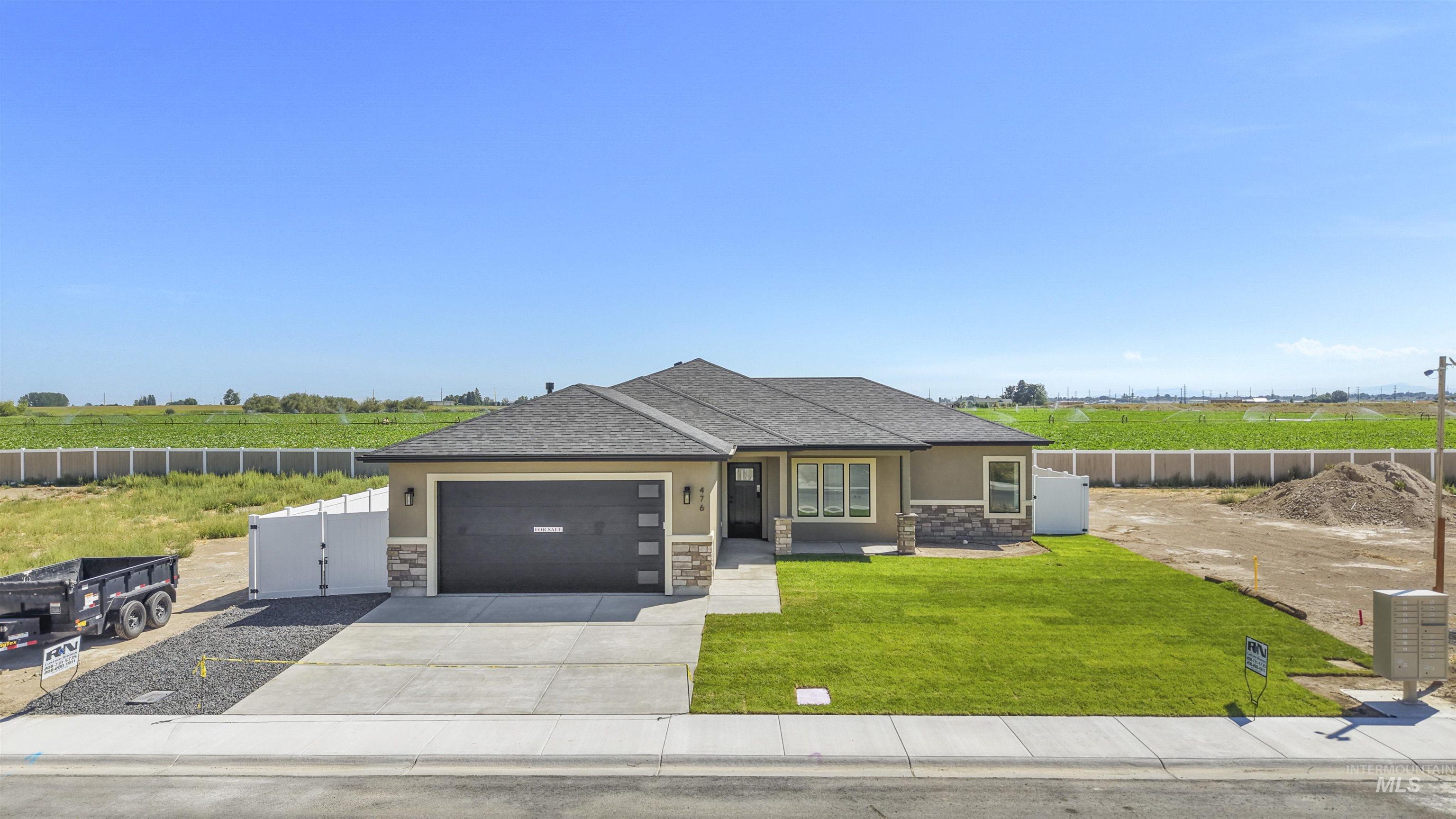 476 Sunspot Property Photo 4