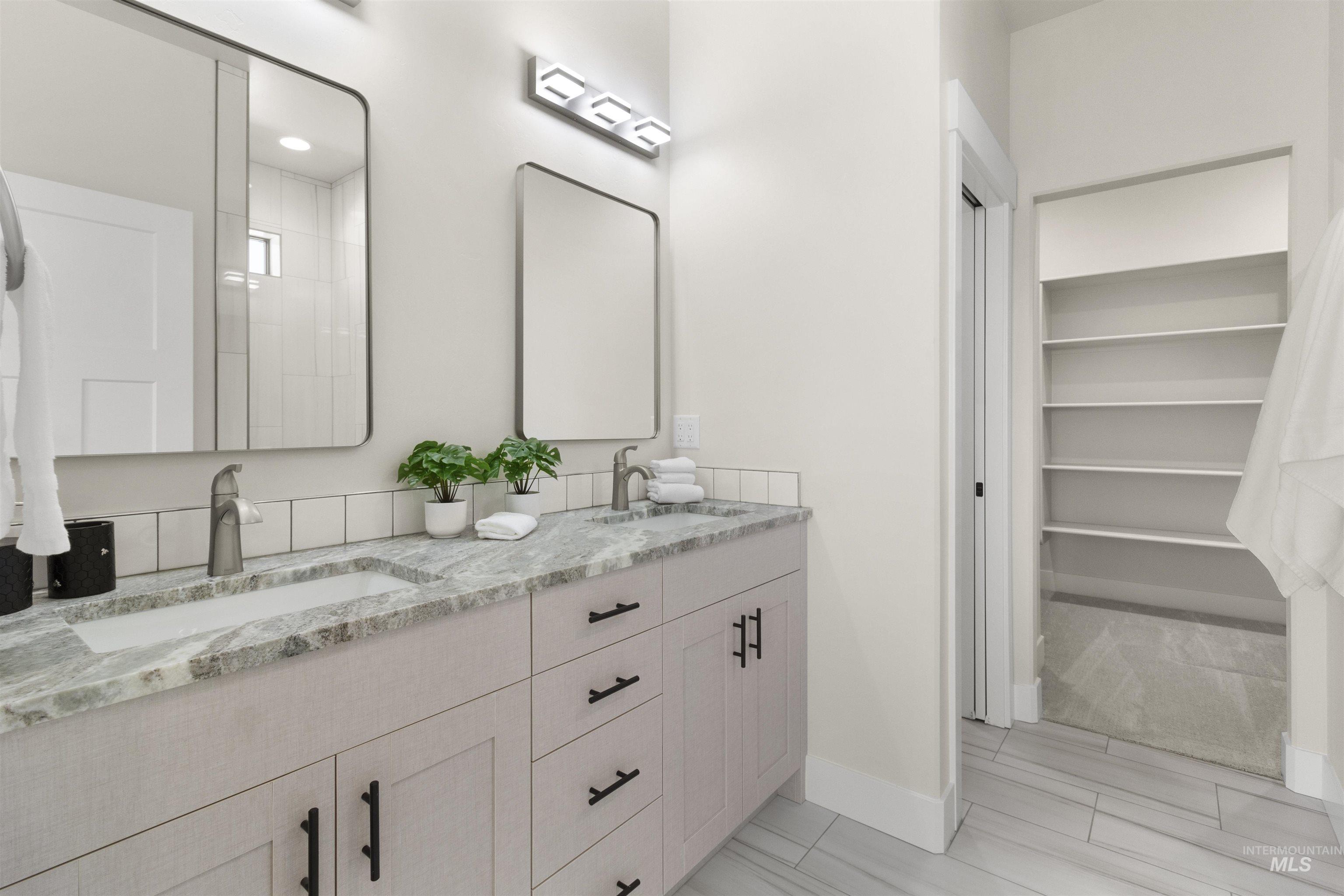 476 Sunspot Property Photo 21
