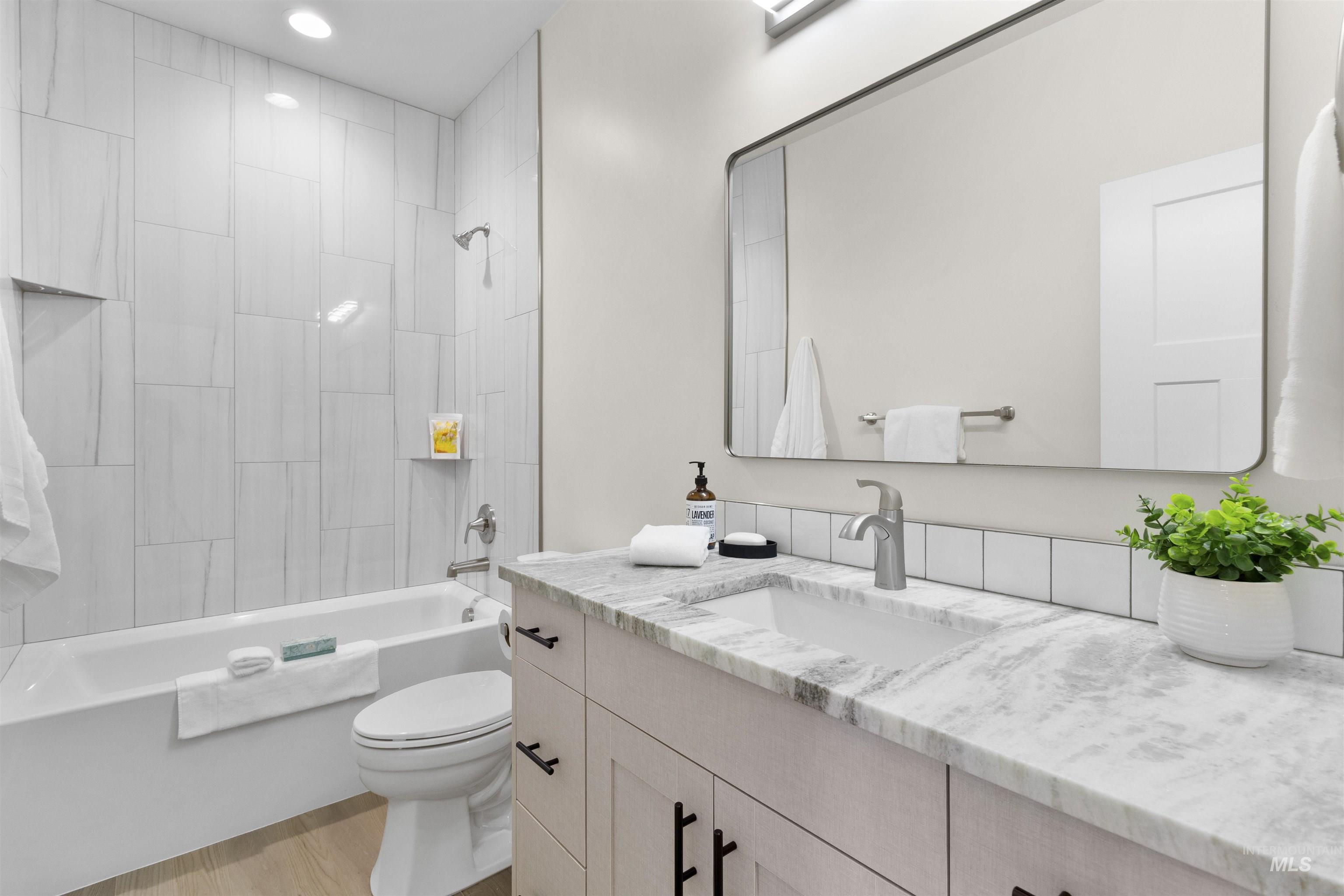 476 Sunspot Property Photo 27
