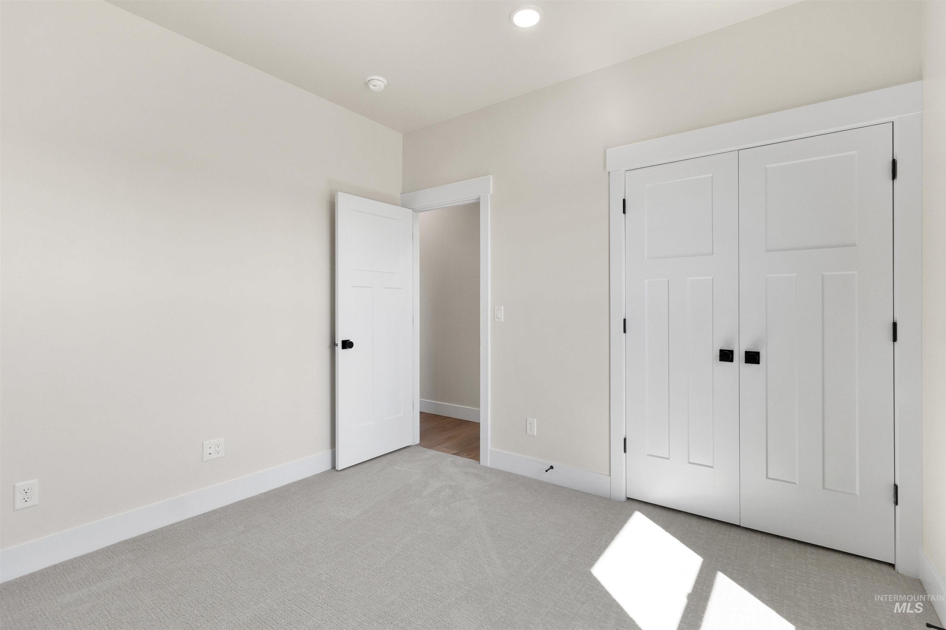 476 Sunspot Property Photo 31