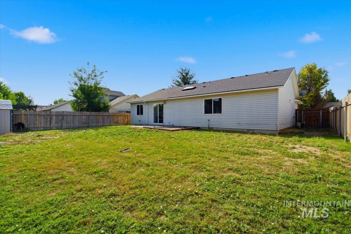 11926 Emerson St Property Photo 25