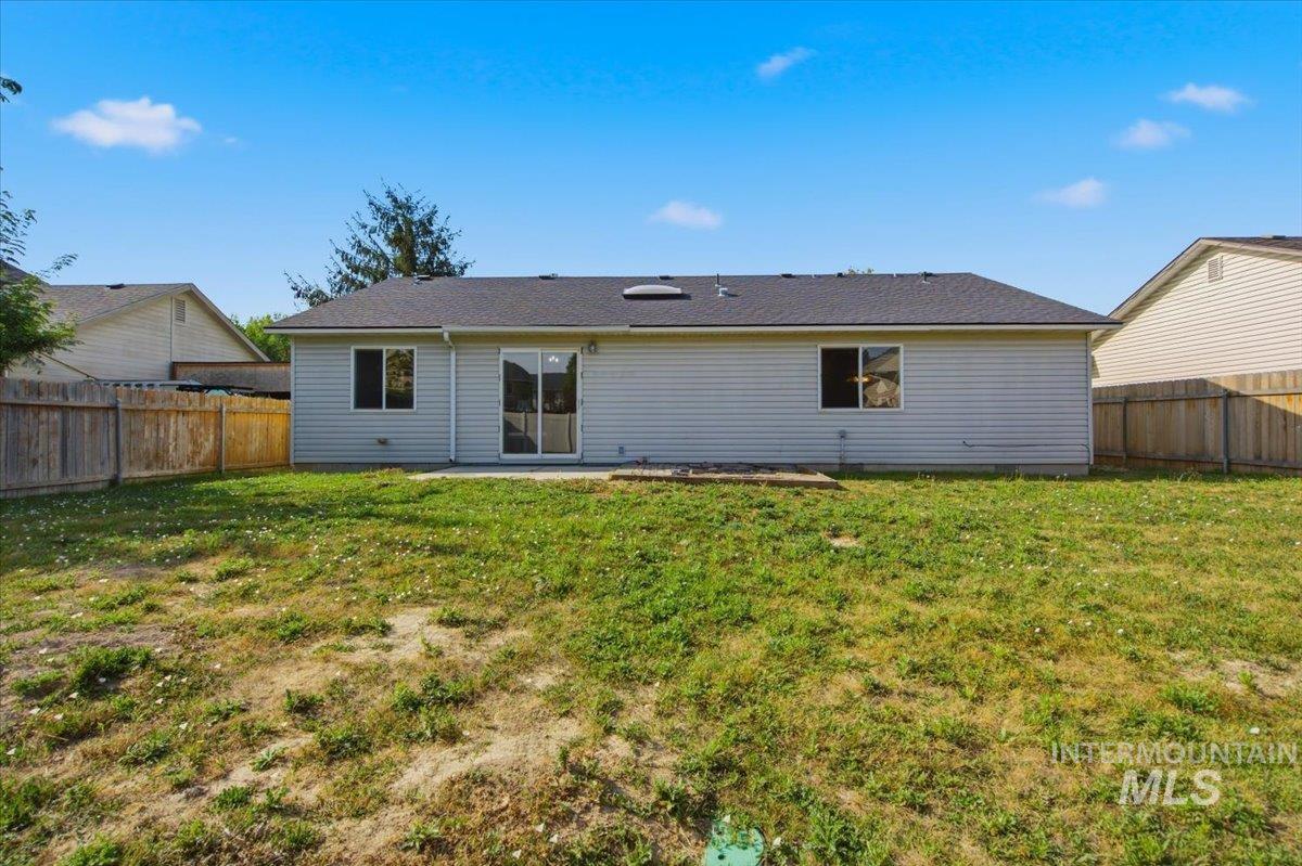 11926 Emerson St Property Photo 26