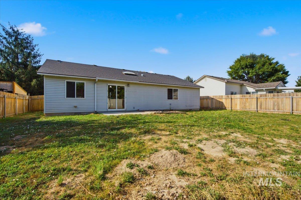 11926 Emerson St Property Photo 27