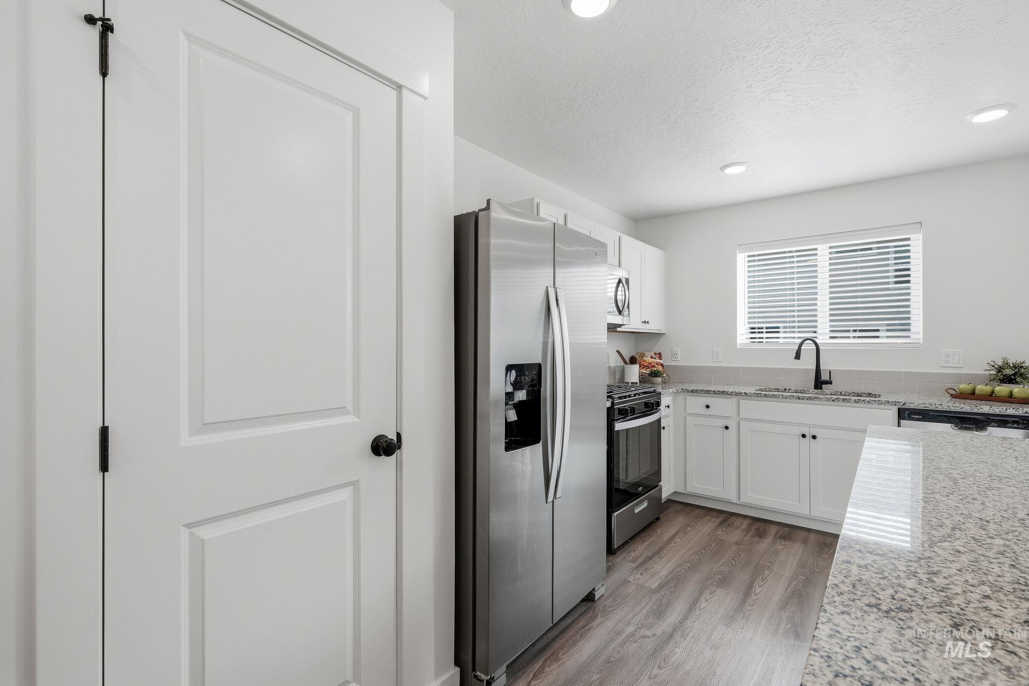 4432 S Redwater Avenue Property Photo 18