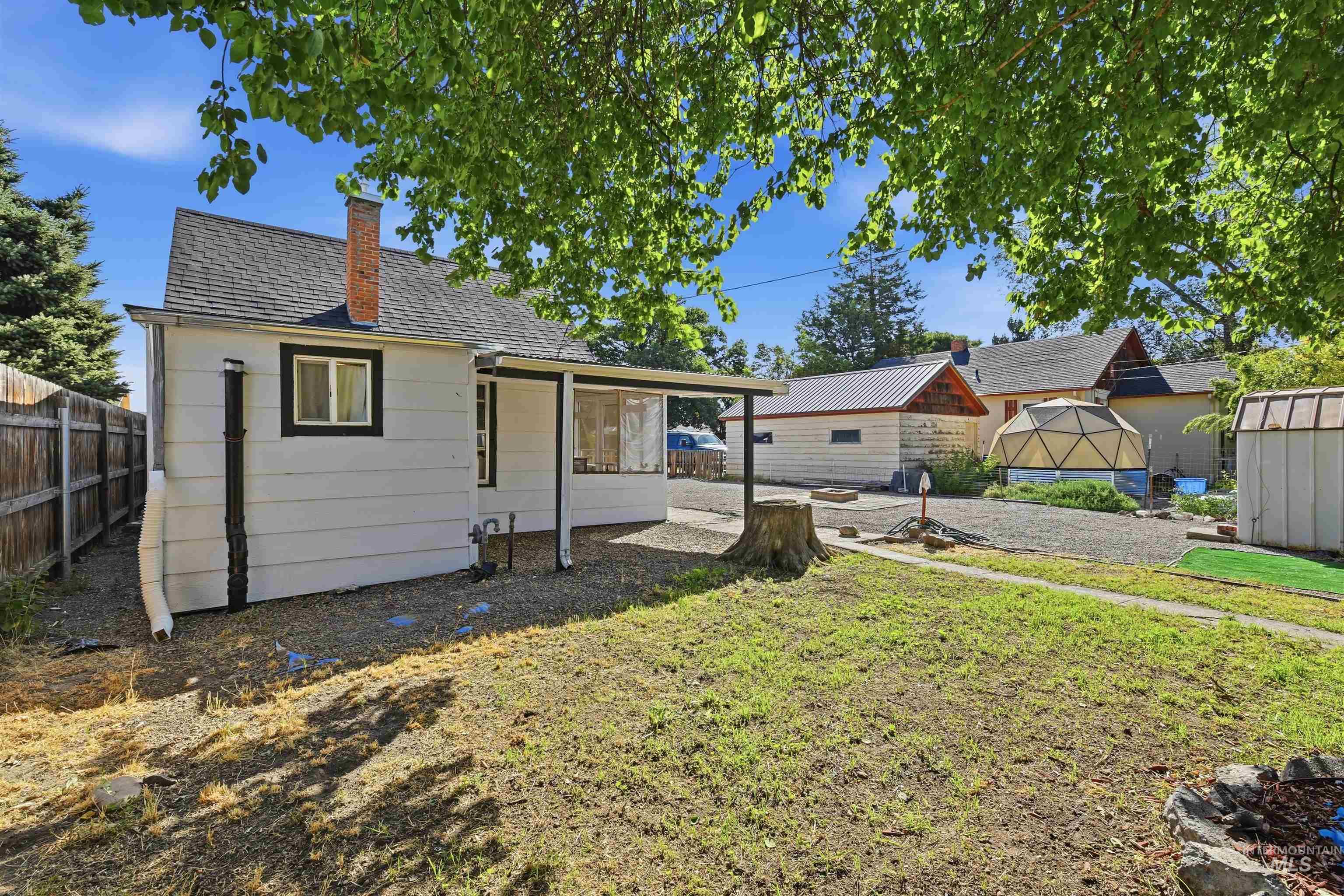 645 N 4th E Property Photo 31