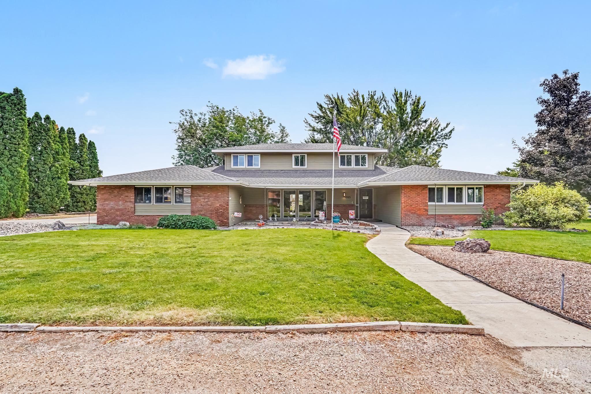 1703 Primrose Dr.