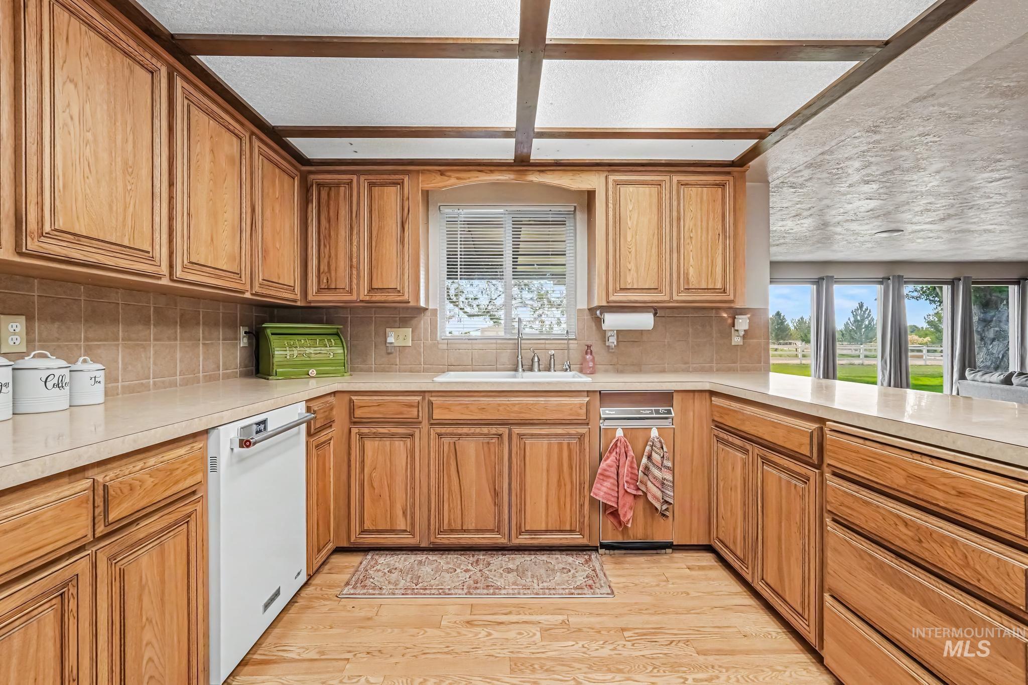 1703 Primrose Dr. Property Photo 14