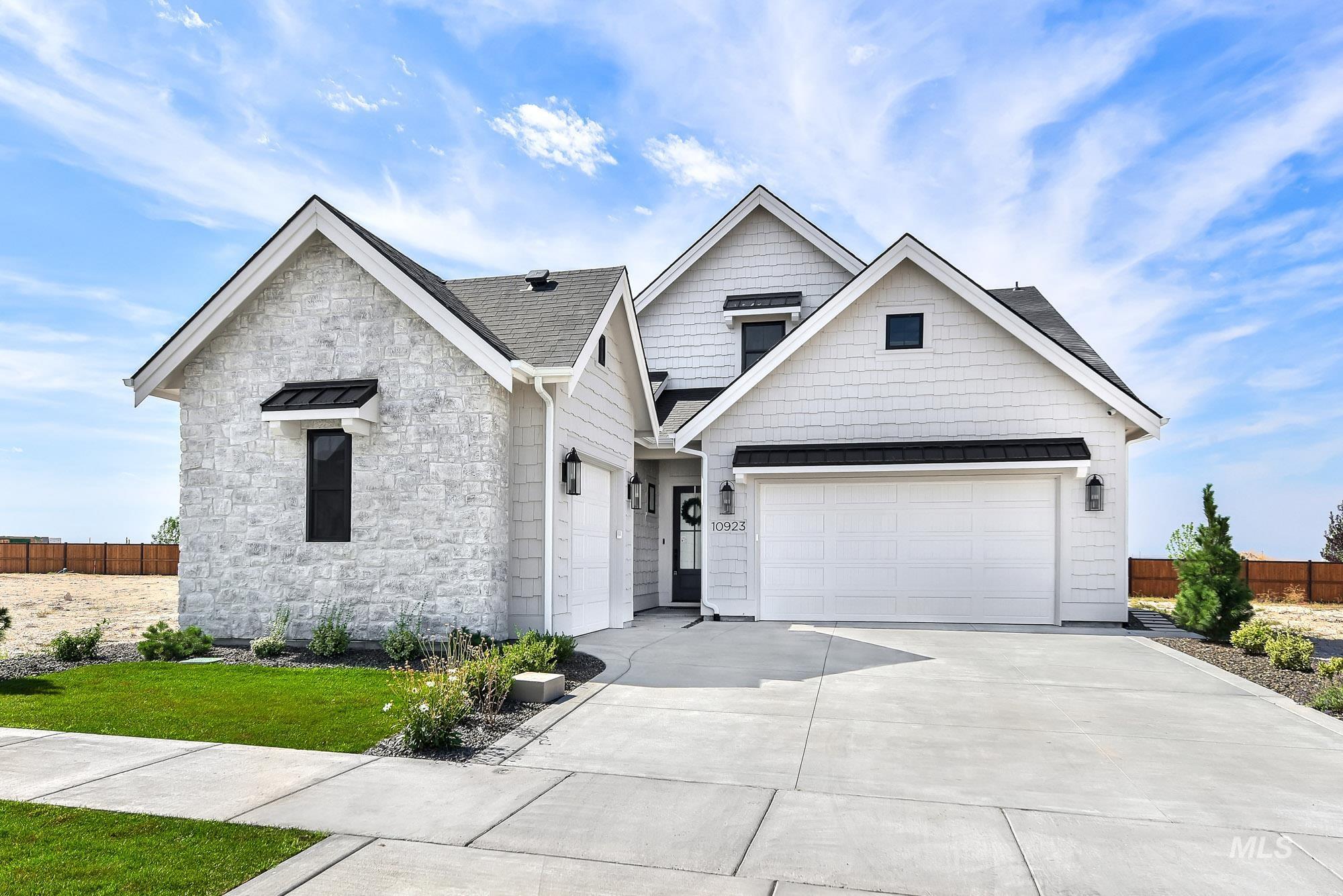 10923 W Lahinch Ln Property Photo 1