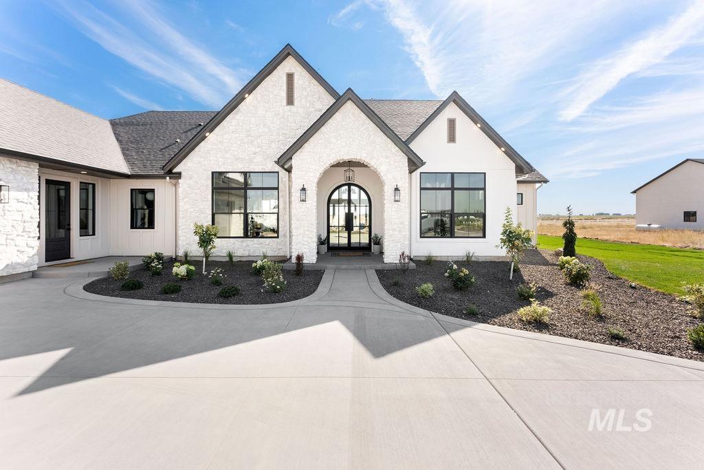 7771 Minam Dr Property Photo 2
